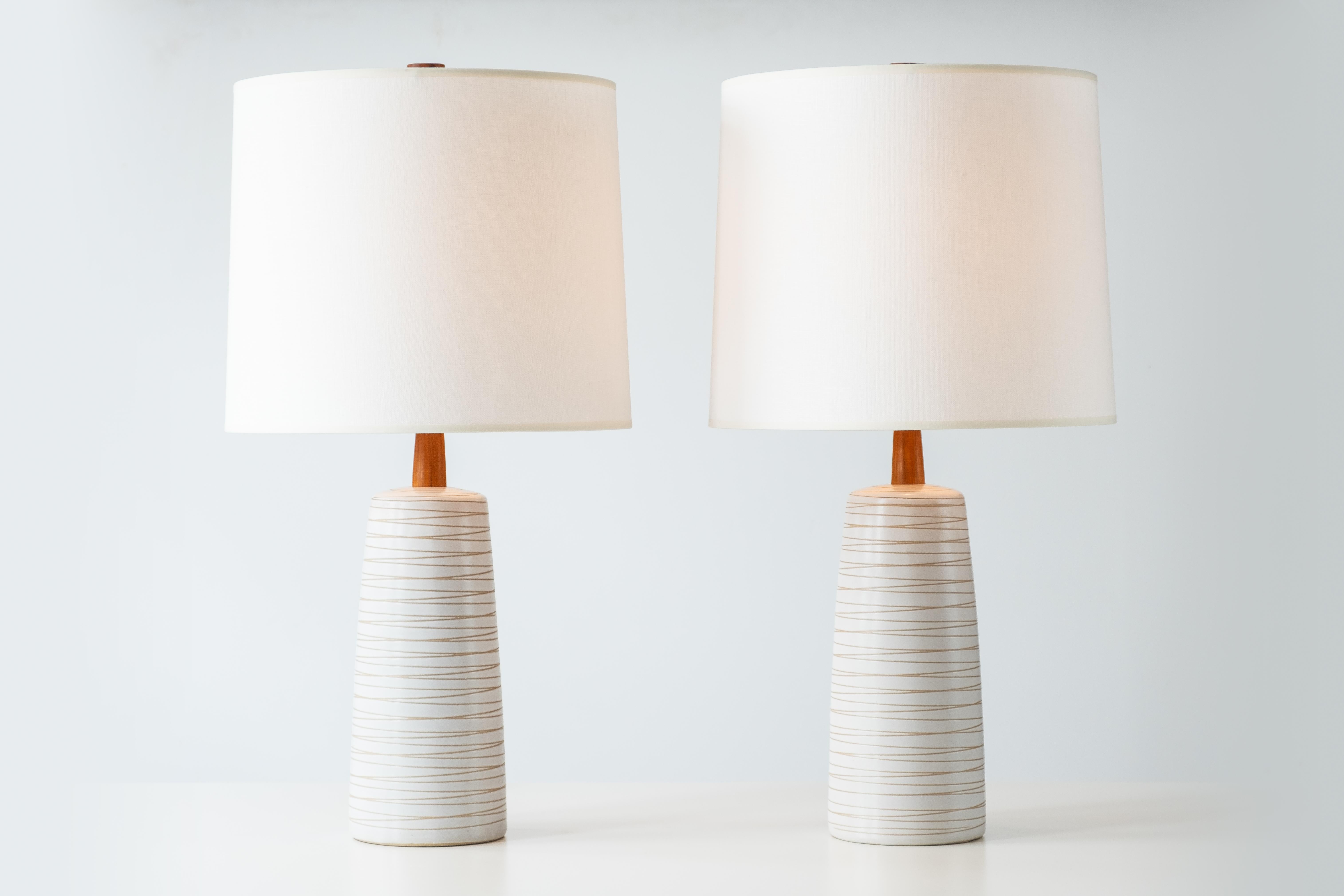 Mid-Century Modern Gordon & Jane Martz / Marshall Studios Ceramic Pottery Table Lamps, White Glaze