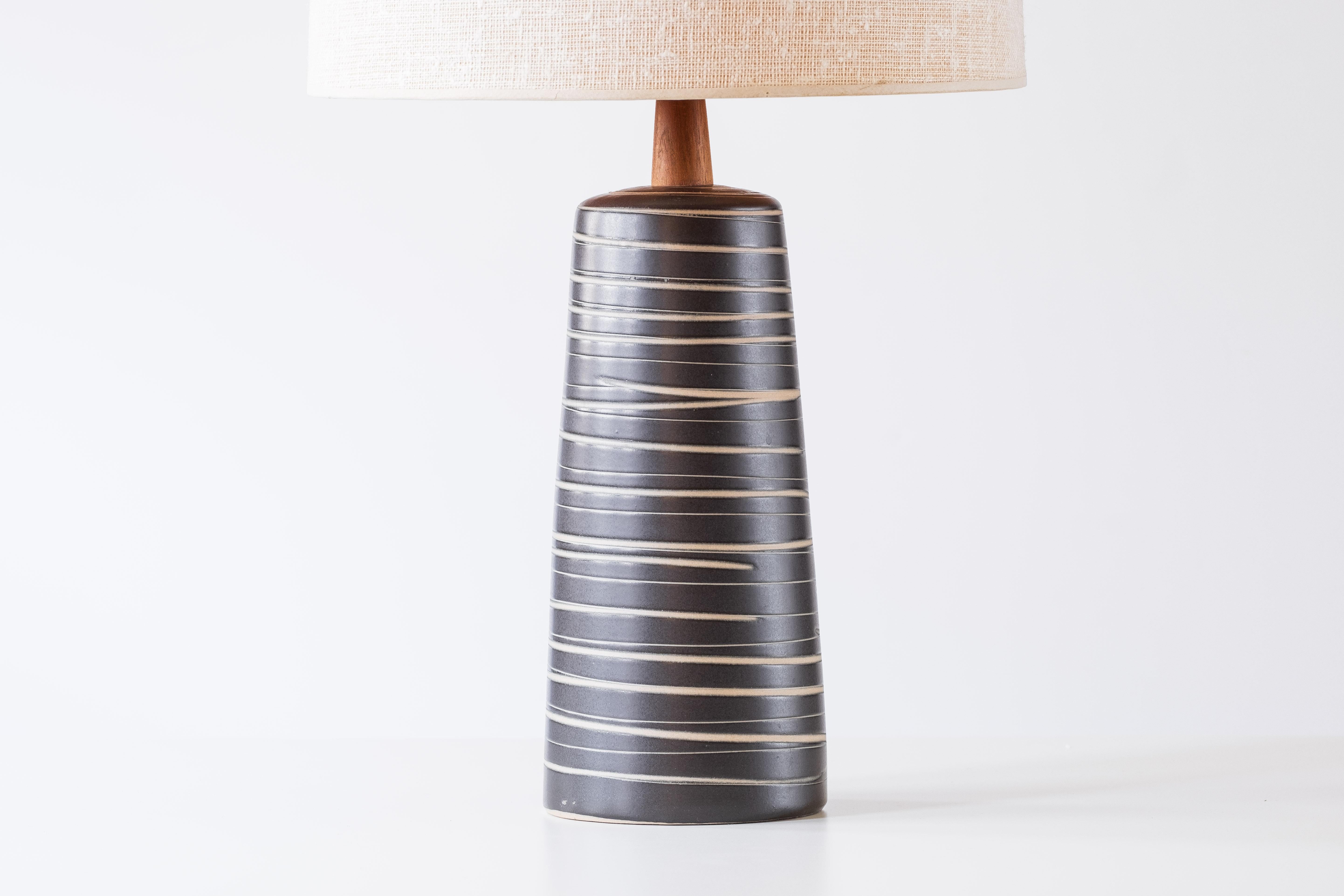 Gordon & Jane Martz / Marshall Studios Ceramic Table Lamp, Black Swirl In Good Condition In Portland, OR