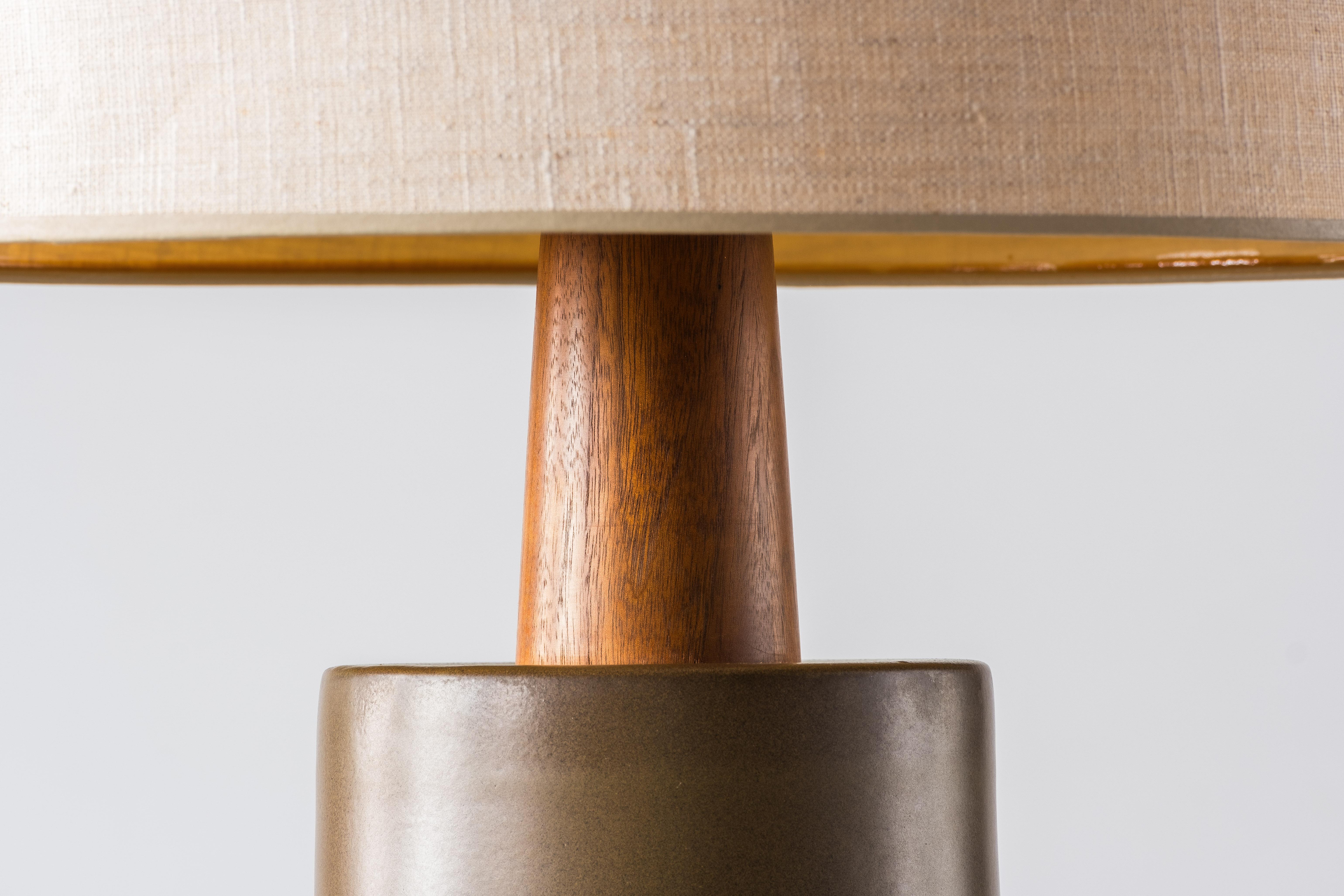 Gordon & Jane Martz / Marshall Studios Ceramic Table Lamp Green w Incised Stripe 1
