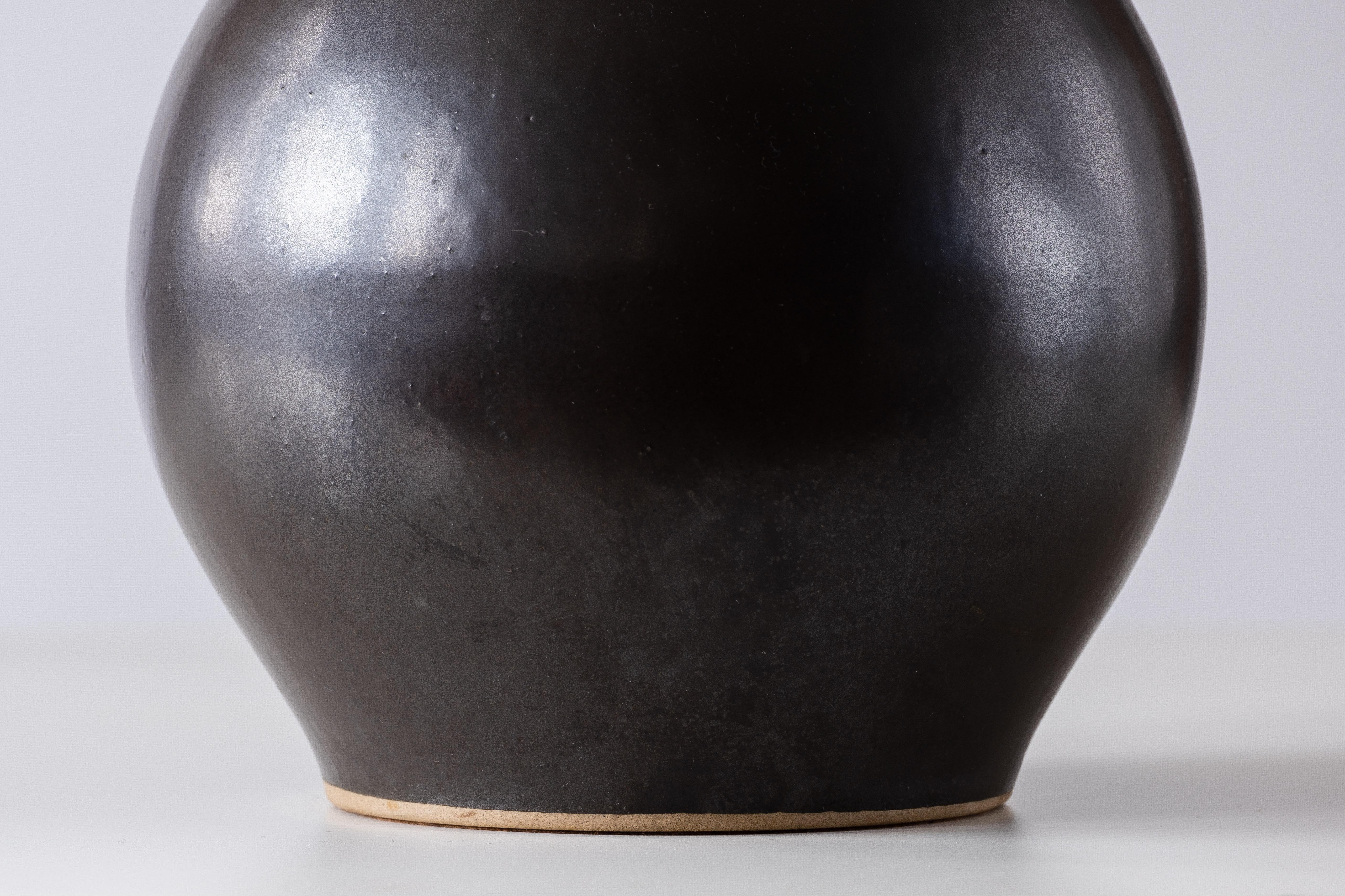 Gordon & Jane Martz / Marshall Studios Ceramic Table Lamps, Gunmetal Black Glaze 2