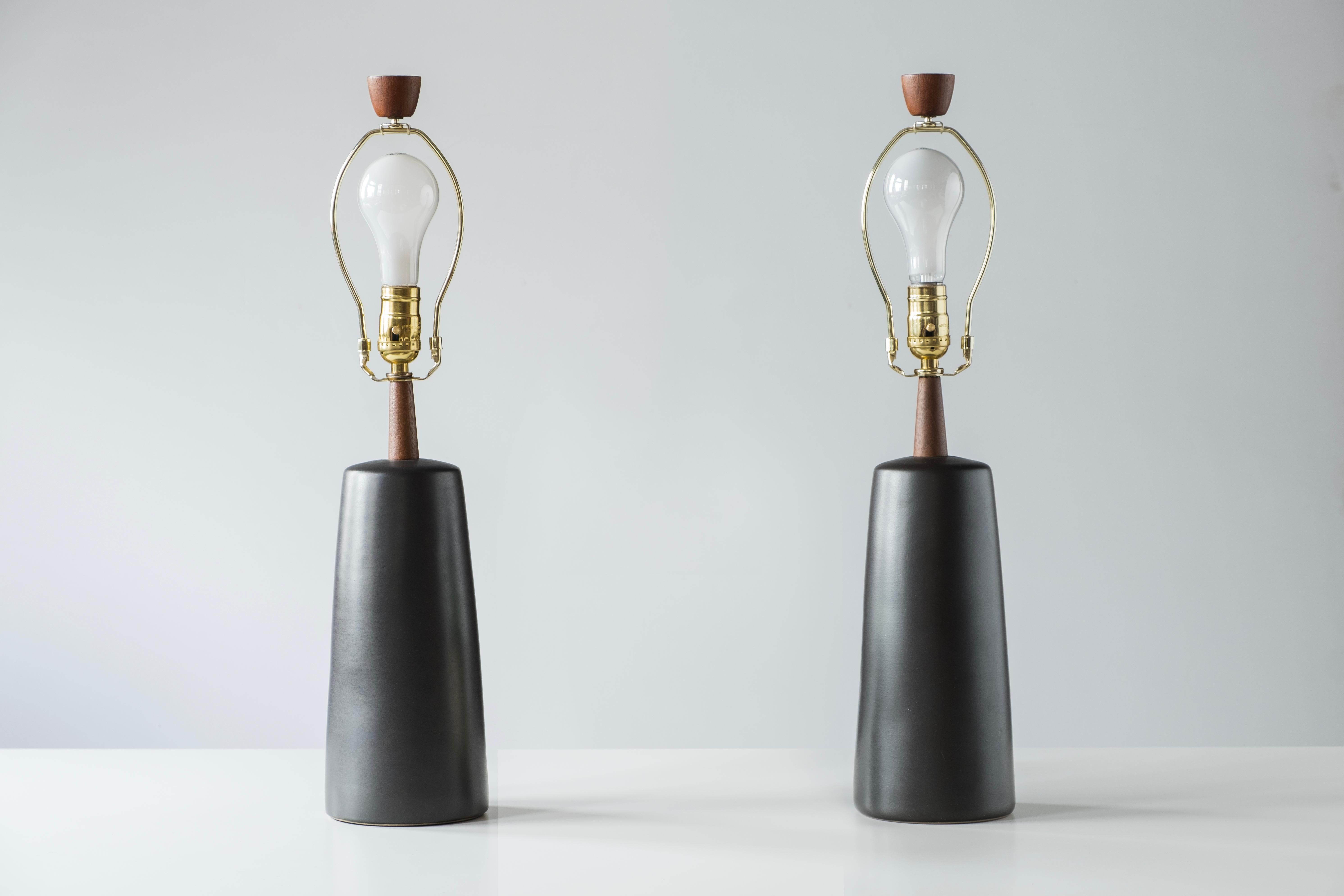 Mid-20th Century Gordon & Jane Martz / Marshall Studios Ceramic Table Lamps, Matte Black Glaze