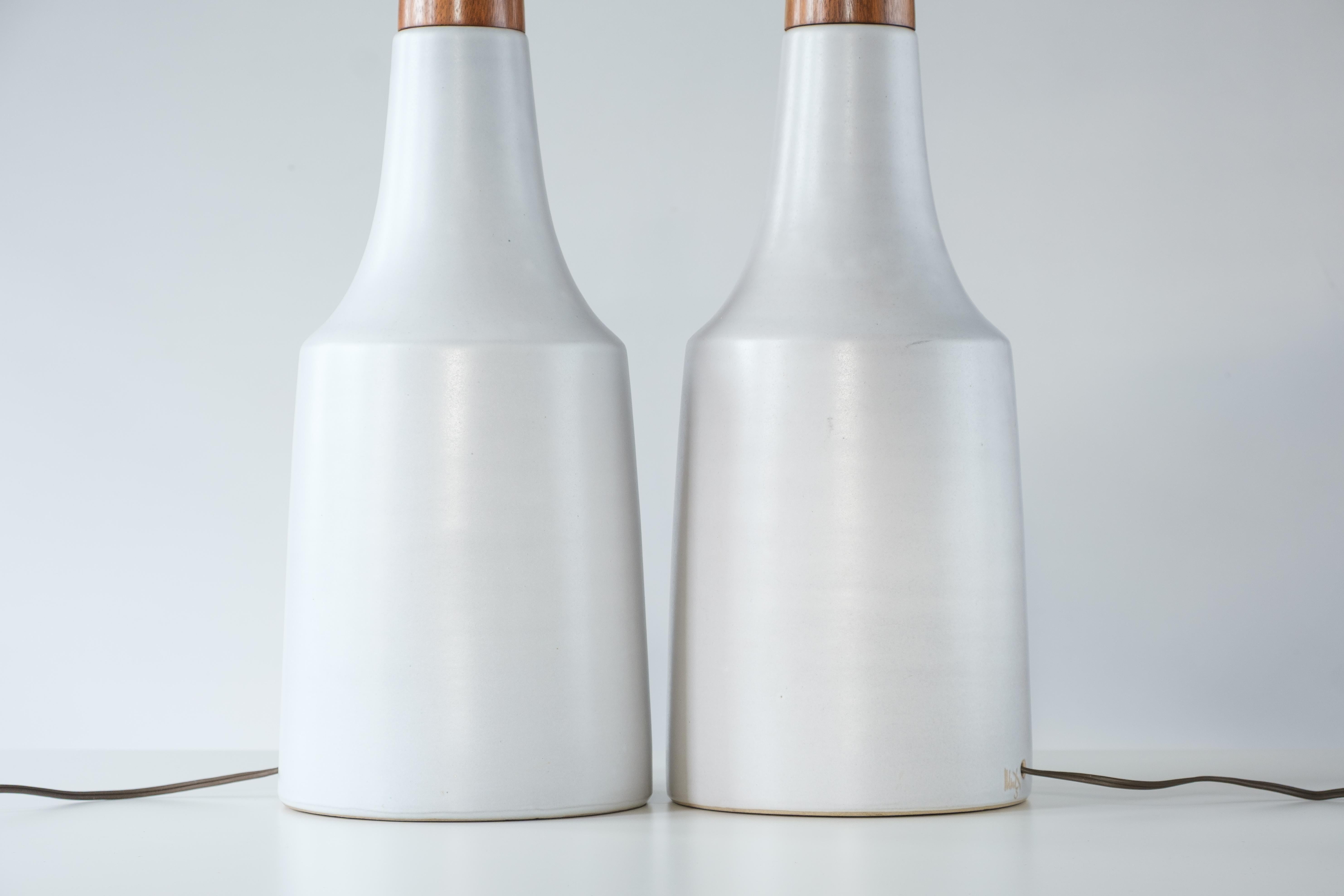 Lampes de table en céramique Gordon & Jane Martz / Marshall Studios, glaçure blanche mate en vente 3