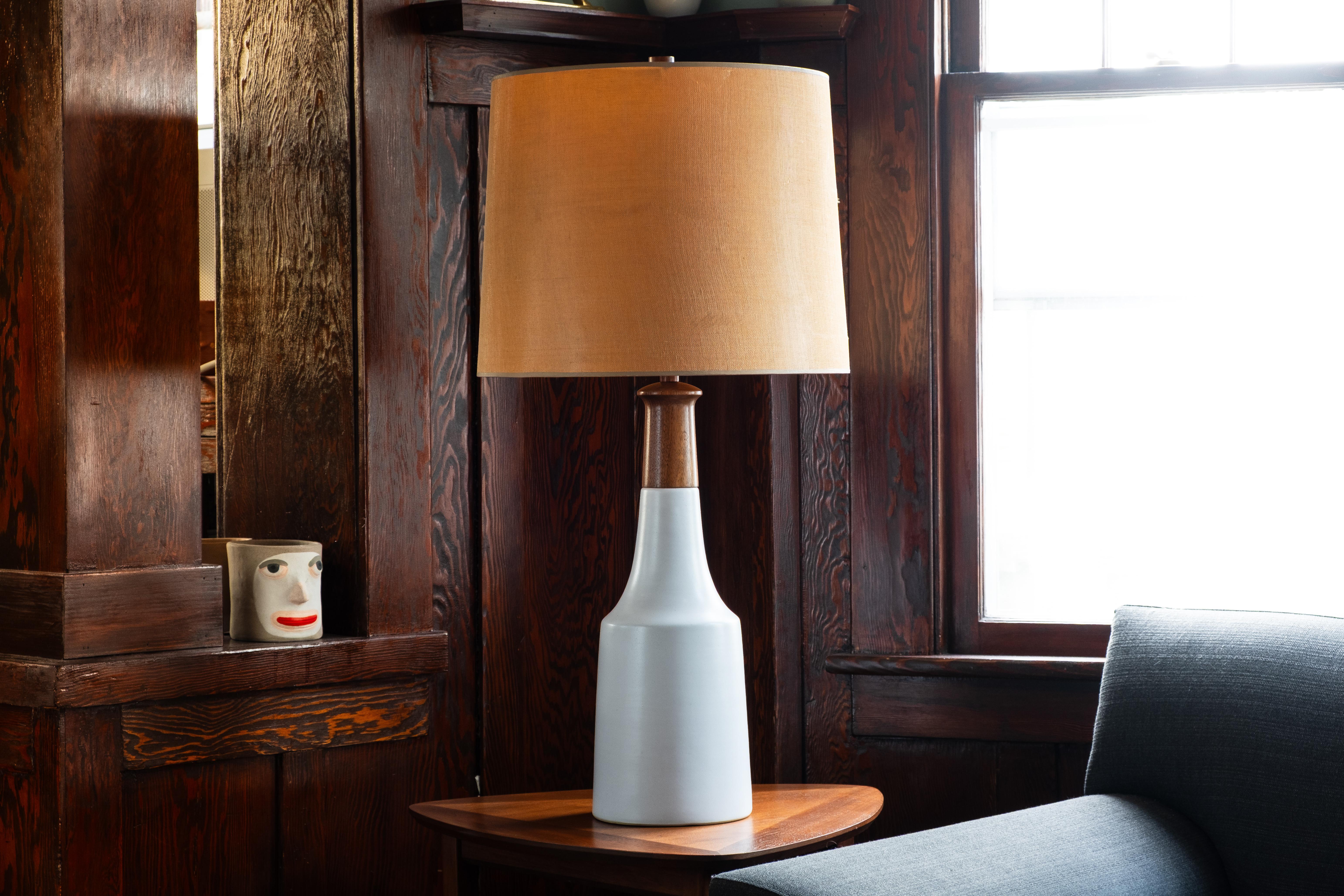 Mid-Century Modern Lampes de table en céramique Gordon & Jane Martz / Marshall Studios, glaçure blanche mate en vente