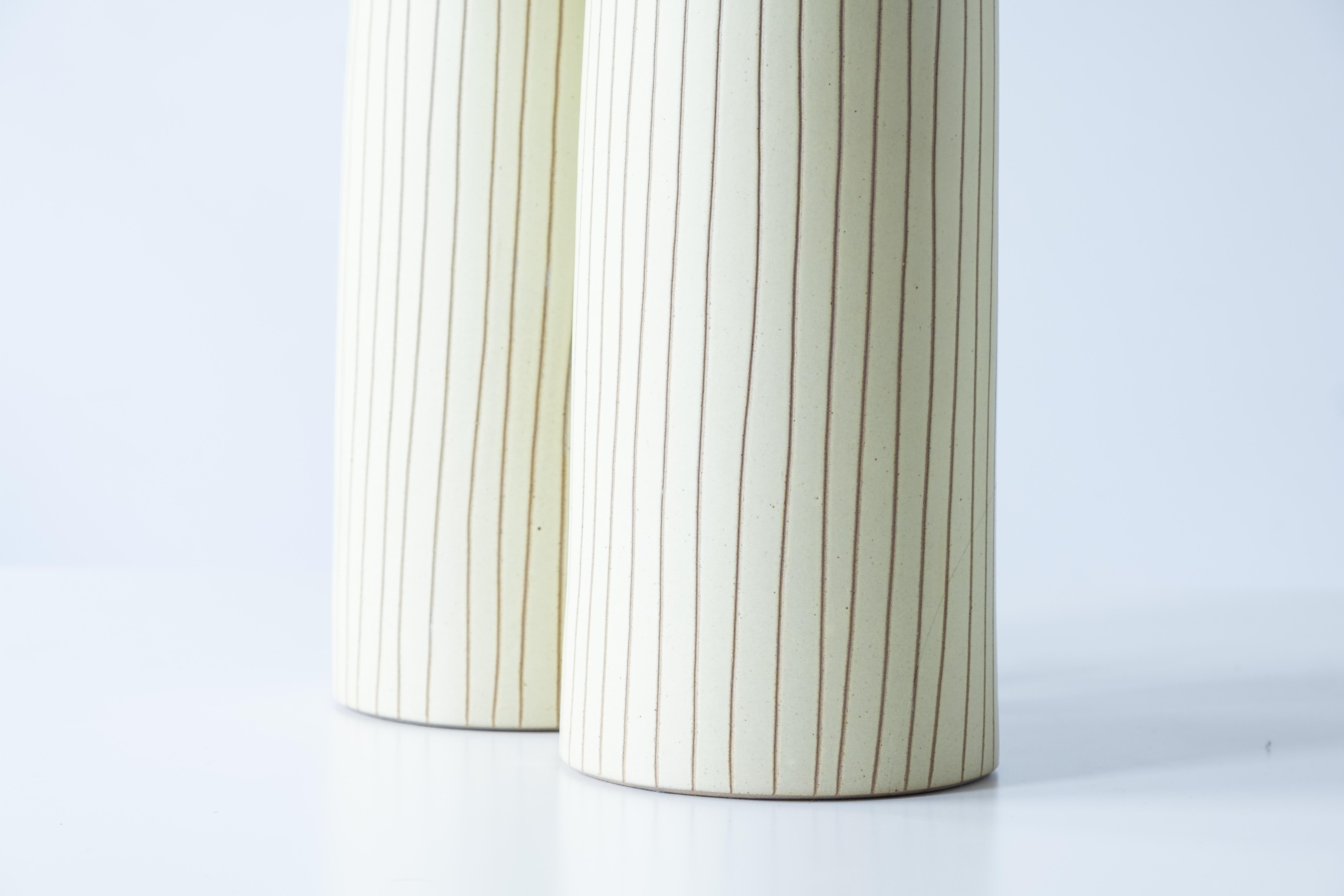 Smaltato Gordon & Jane Martz / Lampade da tavolo in ceramica Marshall Studios, smalto giallo pallido in vendita