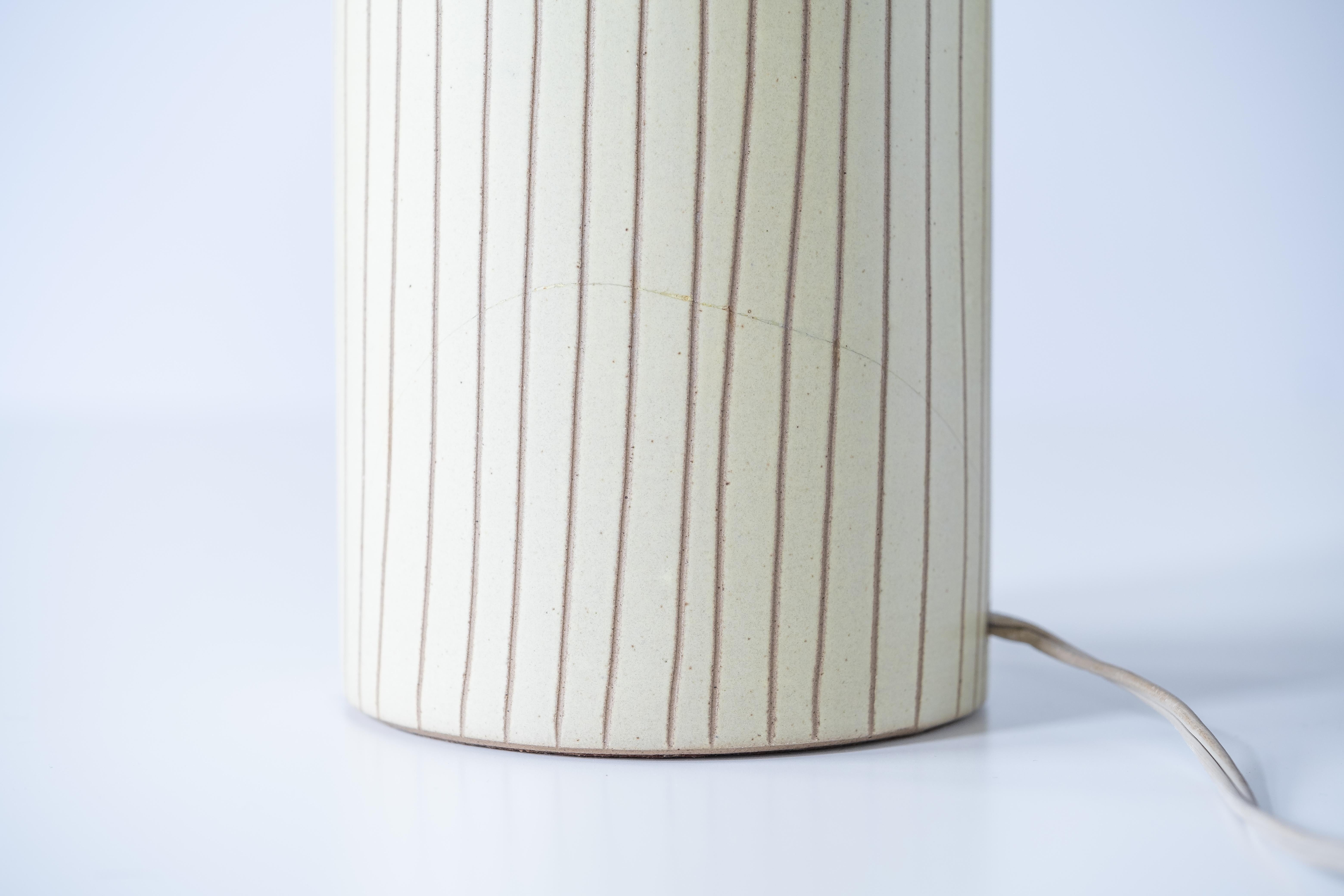Gordon & Jane Martz / Lampade da tavolo in ceramica Marshall Studios, smalto giallo pallido in vendita 1