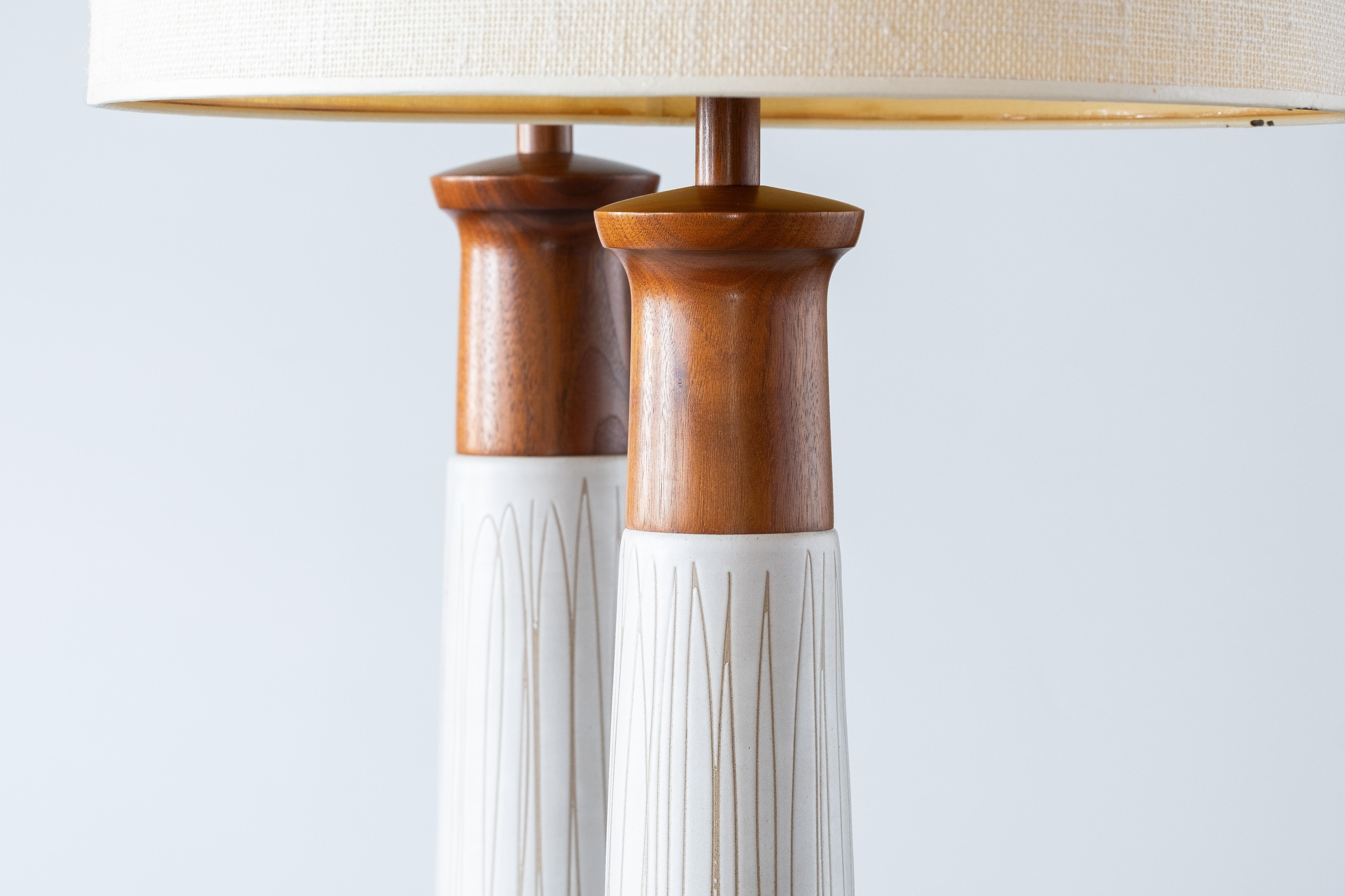 Gordon & Jane Martz / Marshall Studios Keramik-Tischlampen, weiße Glasur im Angebot 6