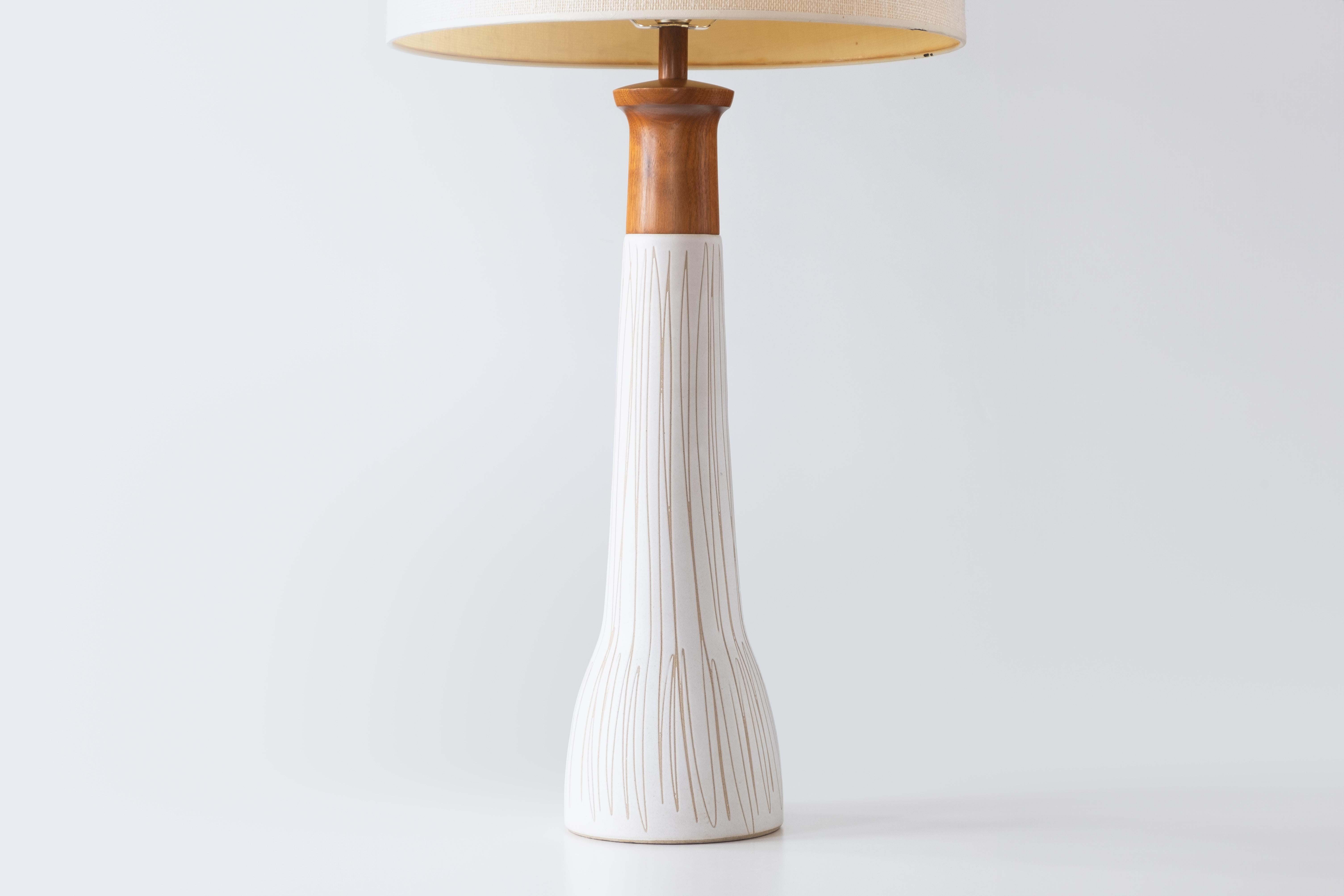 Linen Gordon & Jane Martz / Marshall Studios Ceramic Table Lamps, White Glaze For Sale