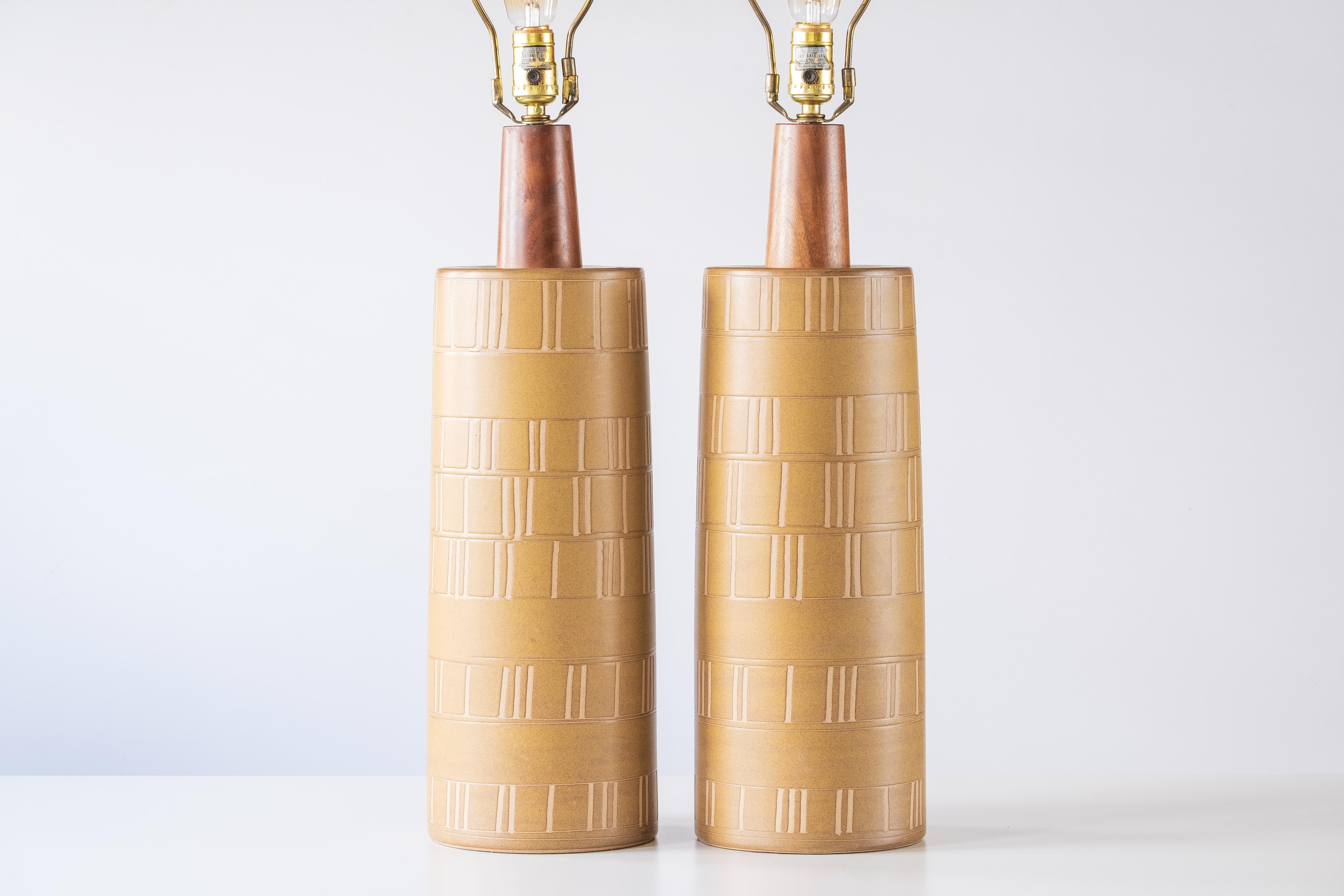 Gordon & Jane Martz / Marshall Studios Ceramic Table Lamps, Yellow Incised 3