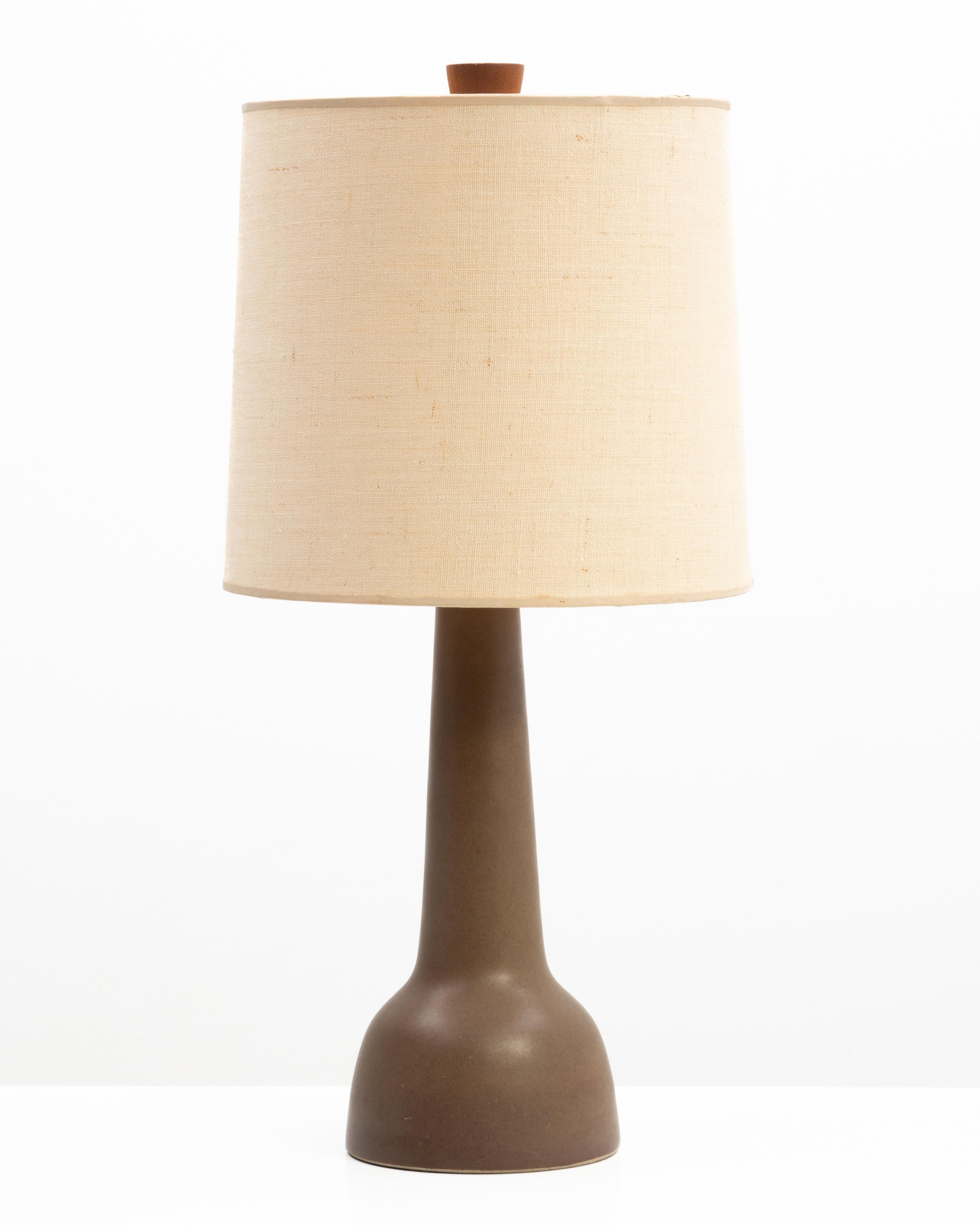 Mid-Century Modern Gordon Jane Martz Marshall Studios Table Lamp Brown Speckled Original Finial For Sale