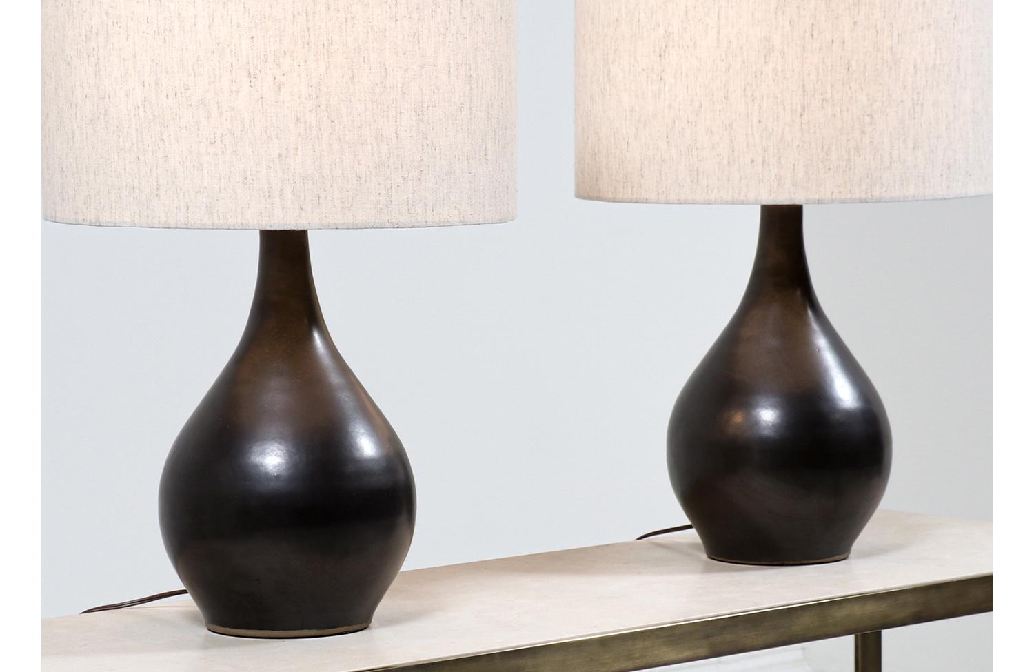 Gordon & Jane Martz Matte Black Ceramic Table Lamps for Marshall Studios In Excellent Condition In Los Angeles, CA