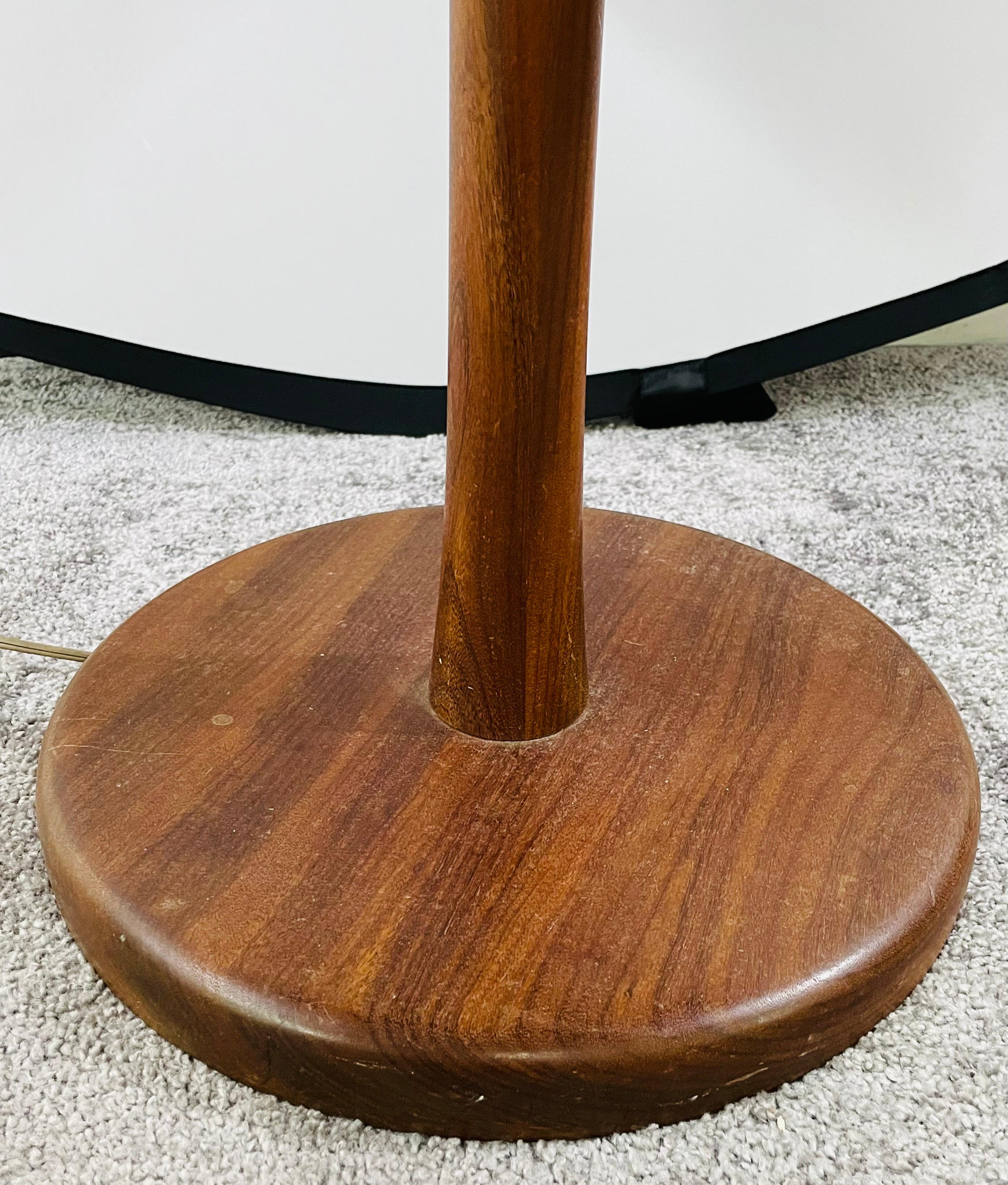 Gordon & Jane Martz Mid-Century Modern Floor Lamp / End Table 10