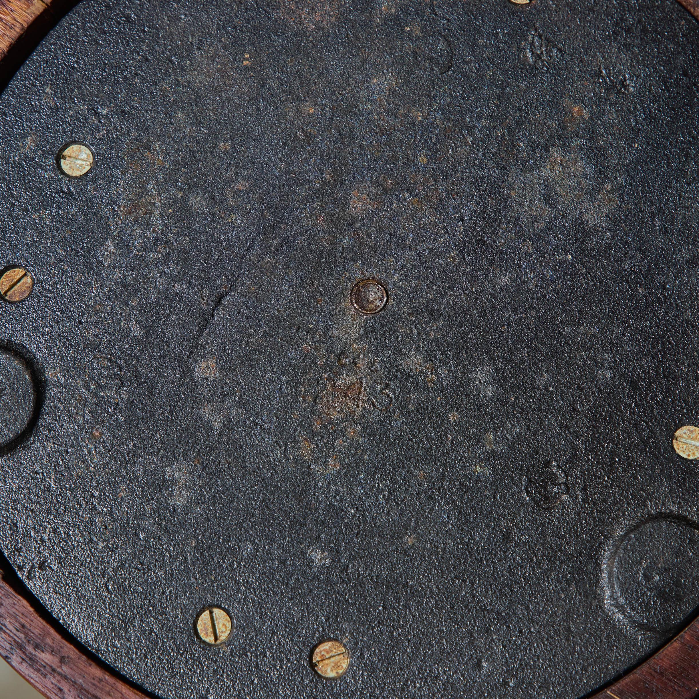 Table d'appoint en mosaïque de pièces de monnaie émaillées Gordon & Jane Martz en vente 7