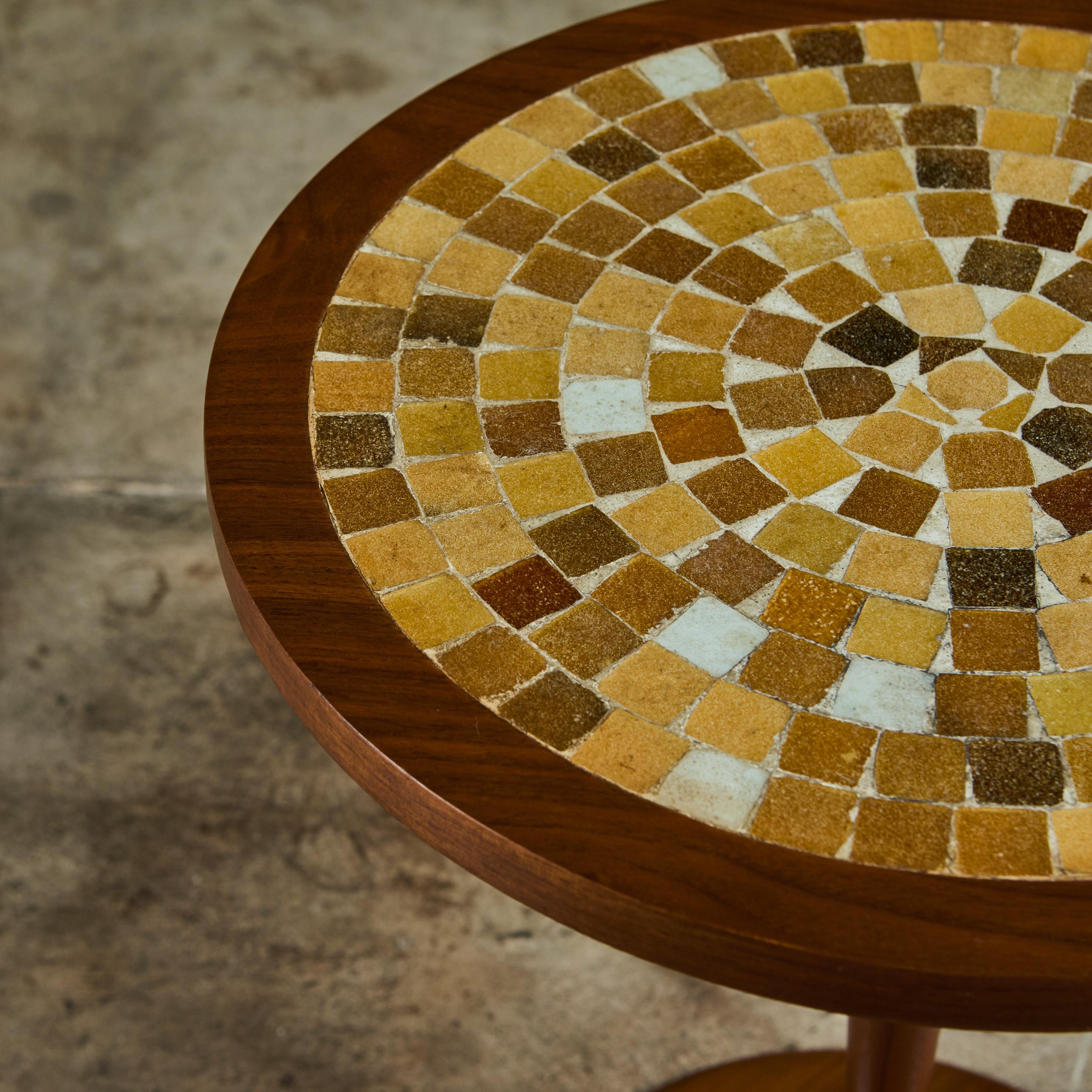 Mesa auxiliar de mosaico estilo Gordon & Jane Martz en venta 3
