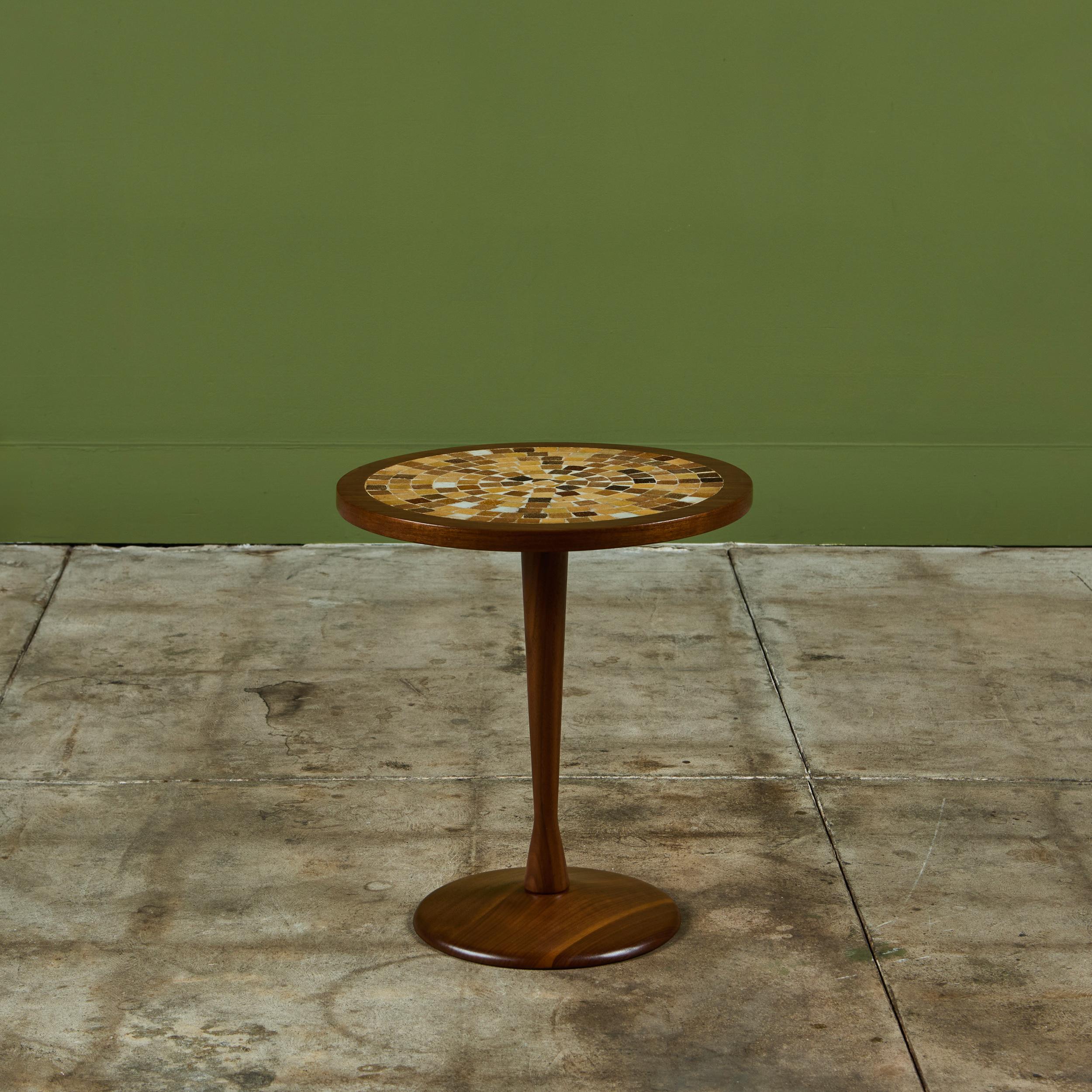 Mesa auxiliar de mosaico estilo Gordon & Jane Martz Moderno de mediados de siglo en venta