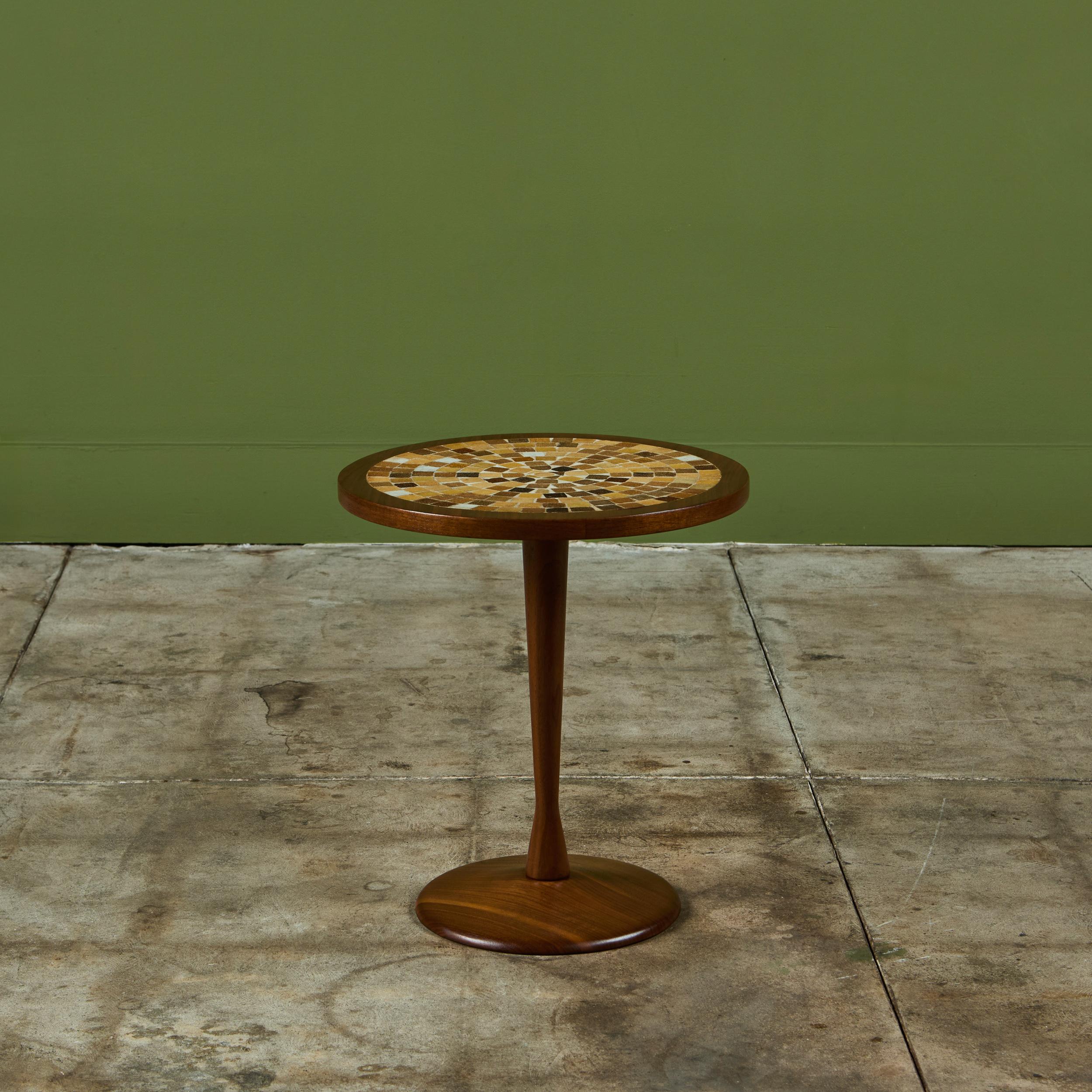 Mesa auxiliar de mosaico estilo Gordon & Jane Martz en Bueno estado para la venta en Los Angeles, CA