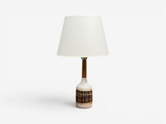 Gordon & Jane Martz, Table Lamp, Walnut, Beige Ceramic, USA, 1960s