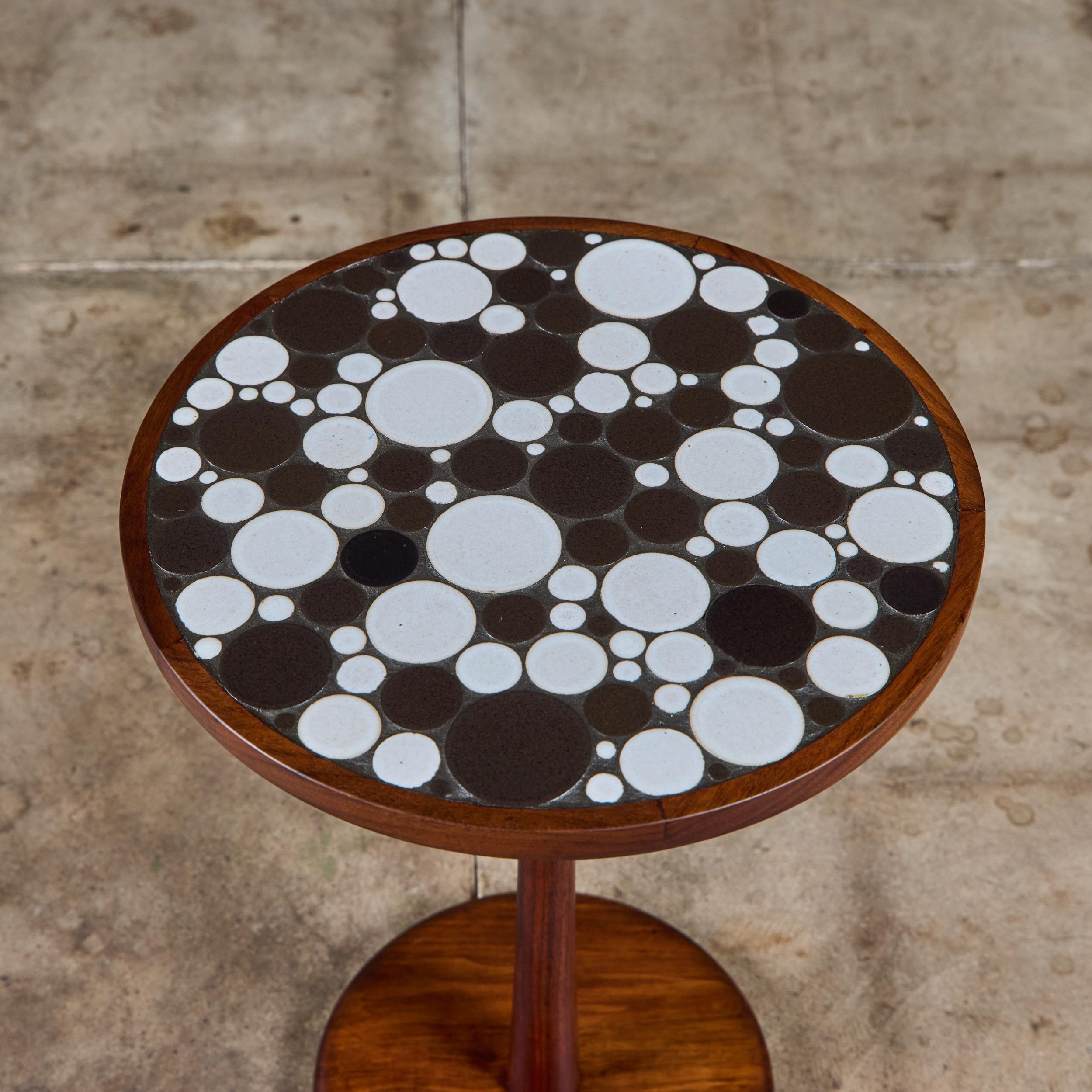 Céramique Gordon & Jane Martz Two Tone Coin Tile Mosaic Side Table en vente