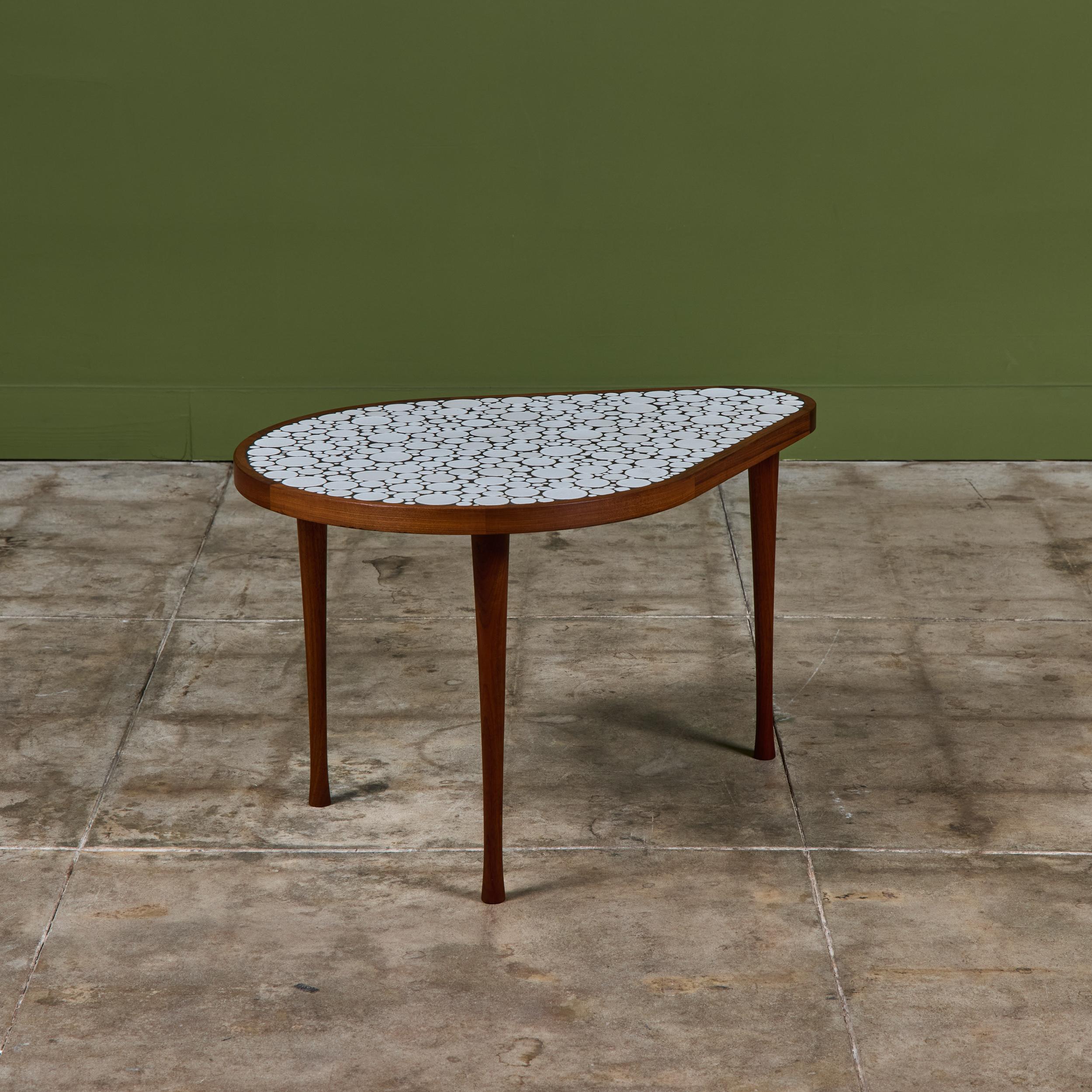 Gordon & Jane Martz White Glazed Coin Tile Mosaic Teardrop Side Table In Good Condition For Sale In Los Angeles, CA