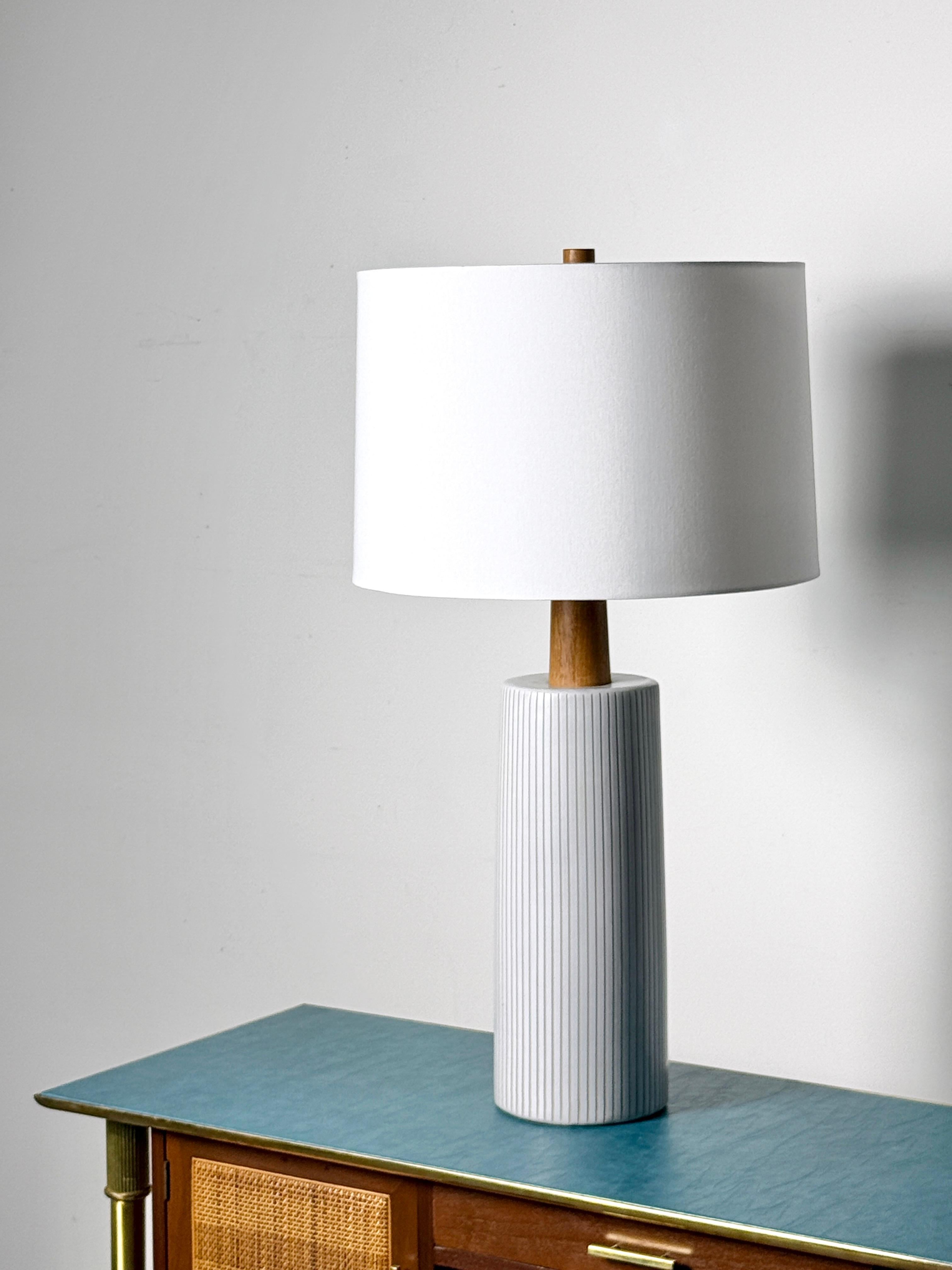 Gordon & Jane Martz White Ceramic Pinstripe Table Lamp Marshall Studios 1960s 6