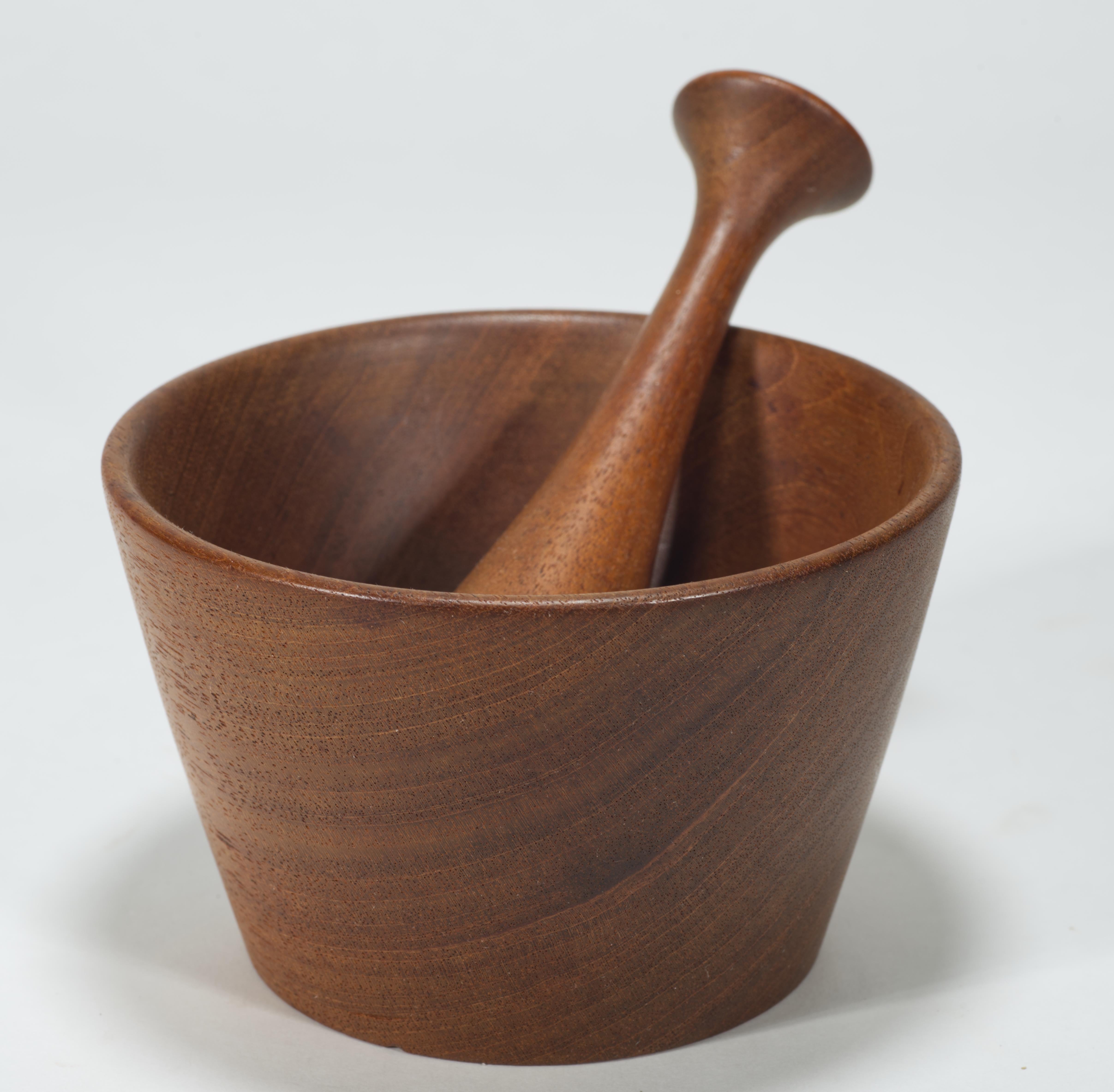 Legno Mortaio e pestello in Wood Wood di Gordon Keeler, American Studio Craft in vendita