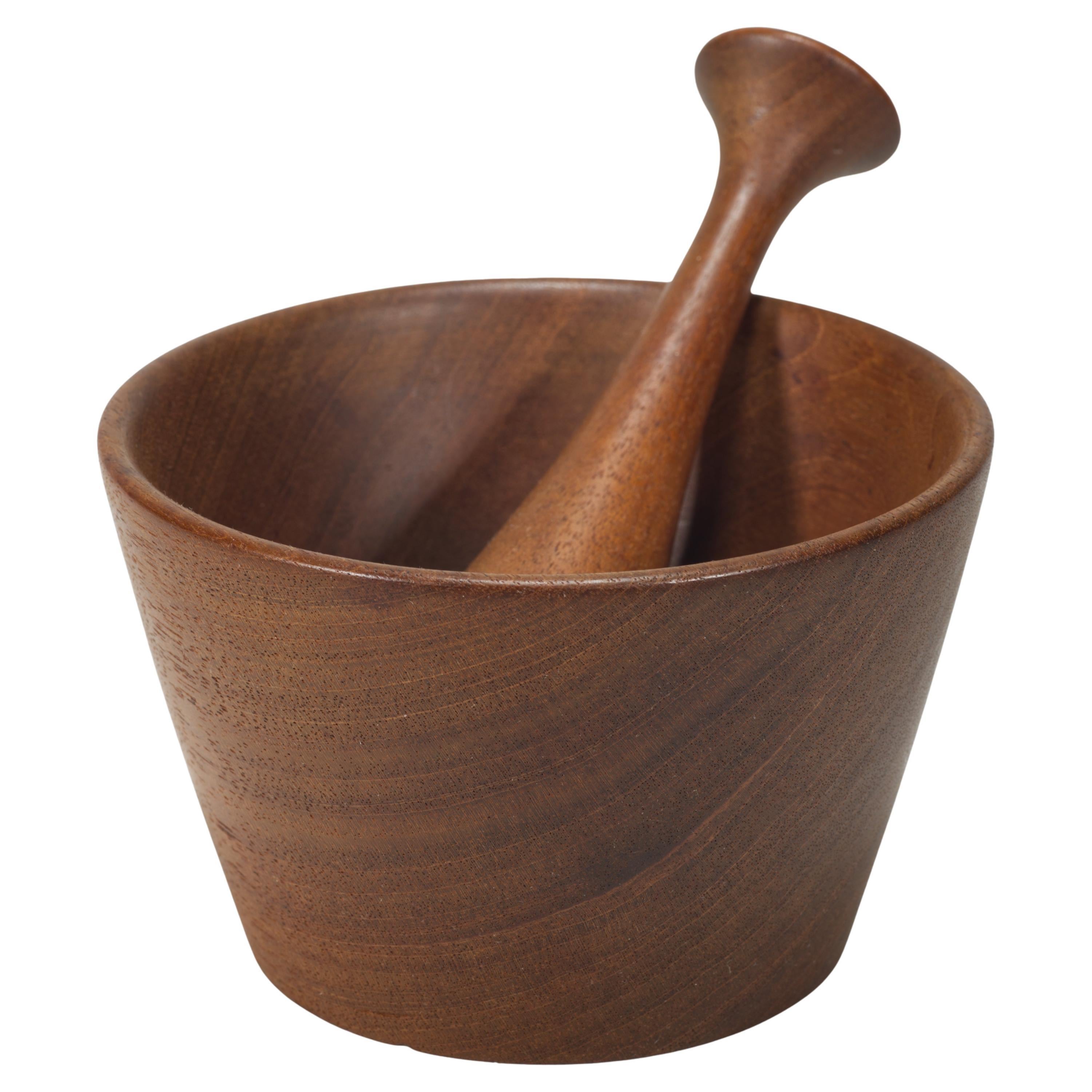 Mortar and Pestle de Gordon Keeler pour American Studio Craft