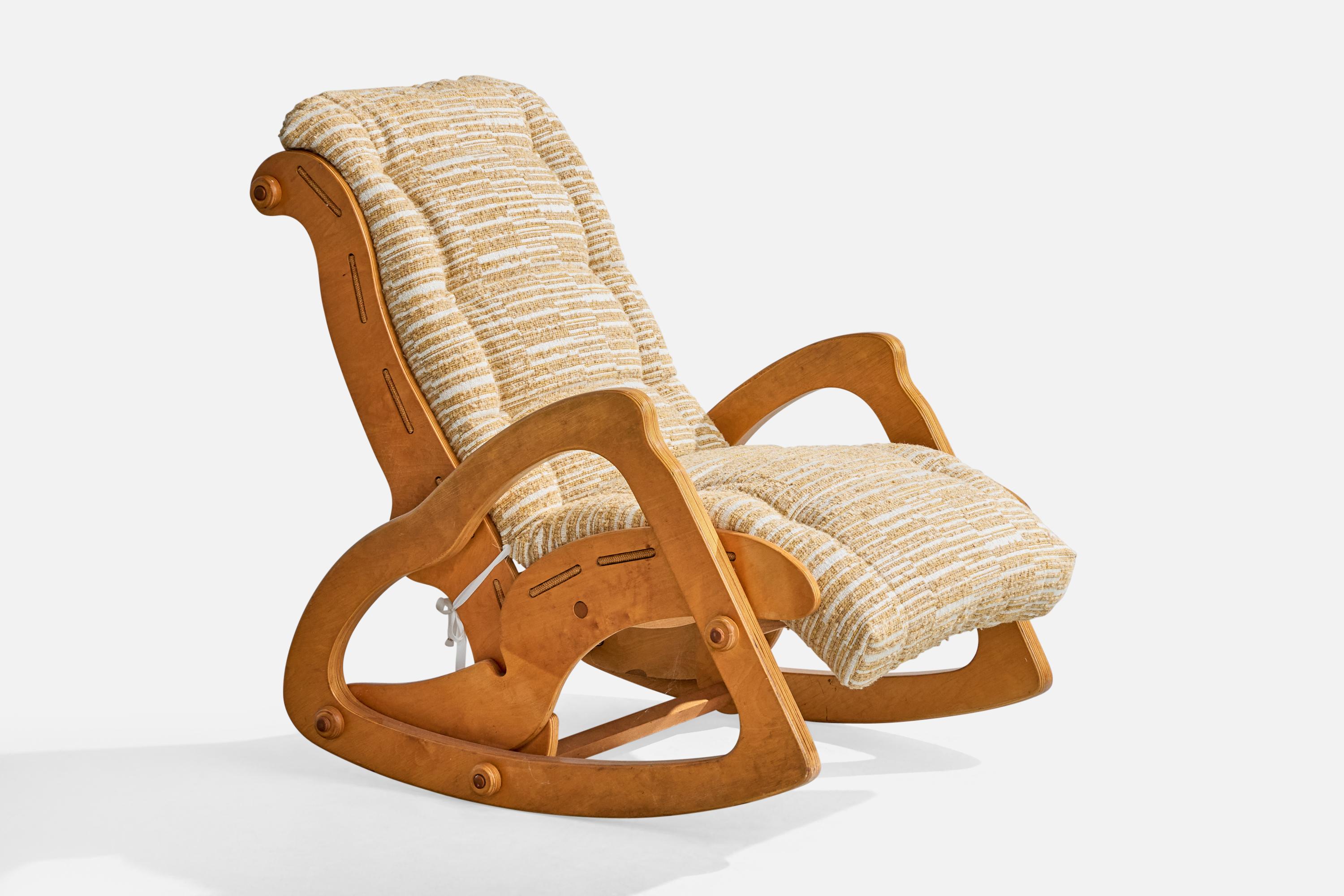 Gordon L. Kyle, Rocking Chair With Ottoman, Wood, Fabric, USA, 1978 en vente 4