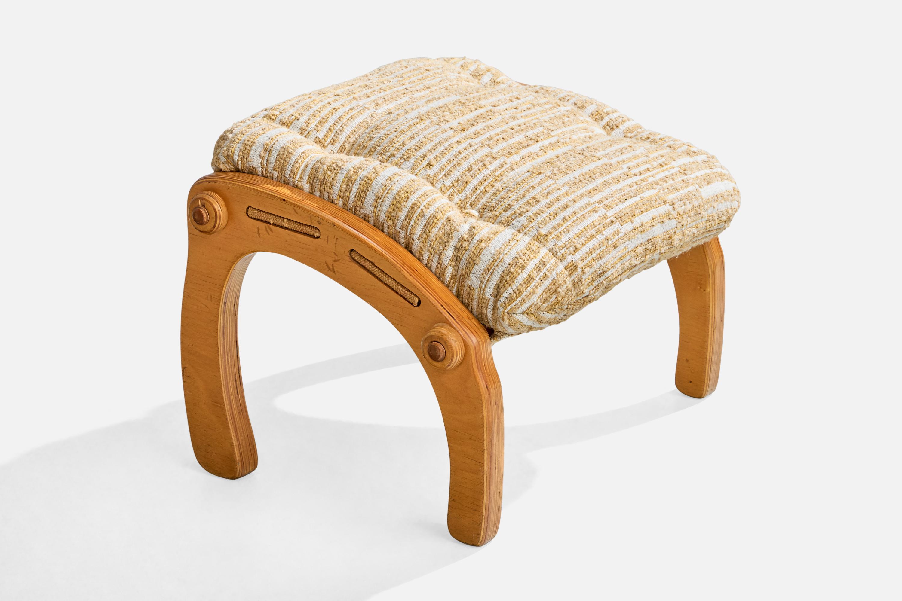 Gordon L. Kyle, Rocking Chair With Ottoman, Wood, Fabric, USA, 1978 en vente 9