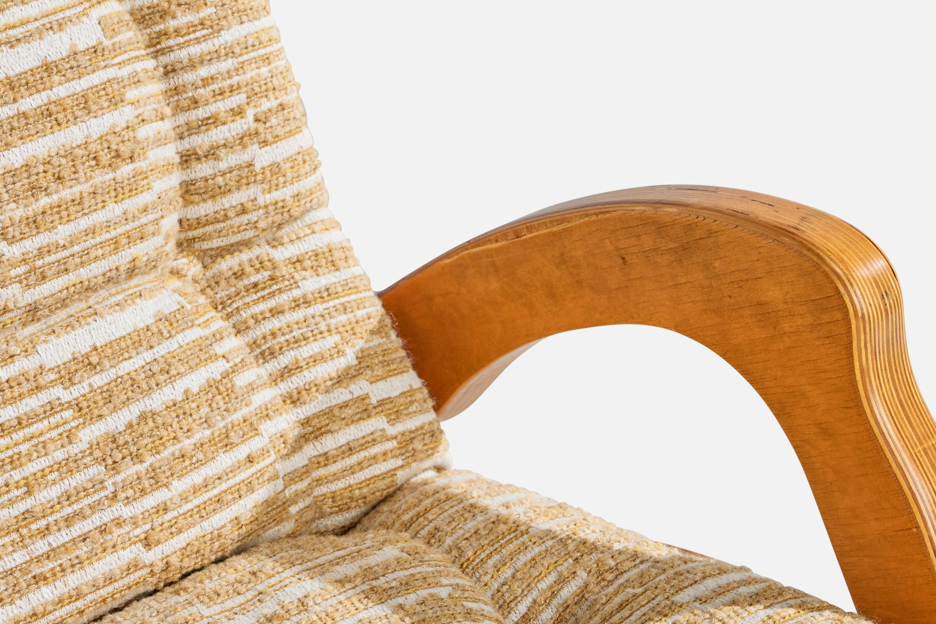 Gordon L. Kyle, Rocking Chair With Ottoman, Wood, Fabric, USA, 1978 Bon état - En vente à High Point, NC