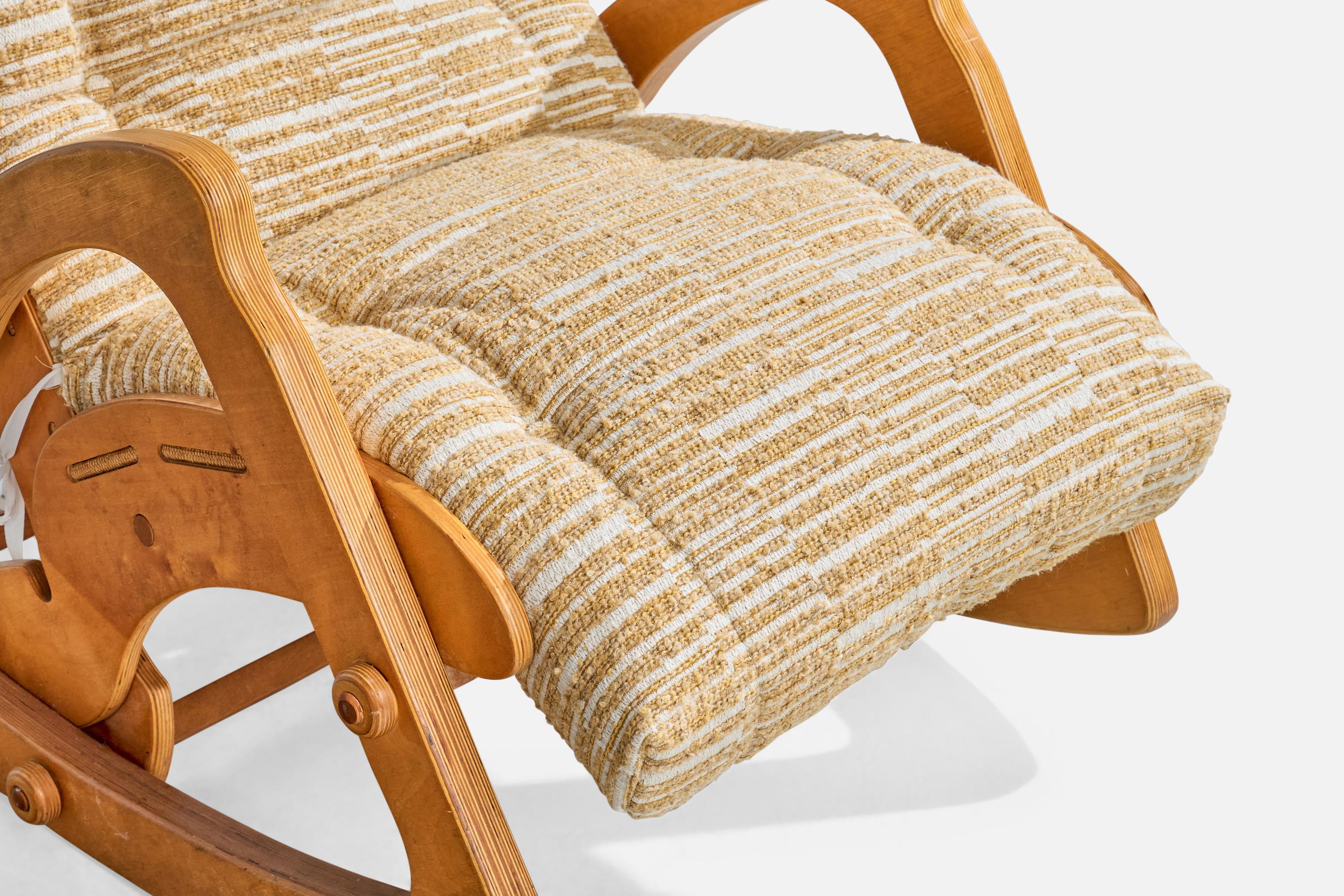 Fin du 20e siècle Gordon L. Kyle, Rocking Chair With Ottoman, Wood, Fabric, USA, 1978 en vente