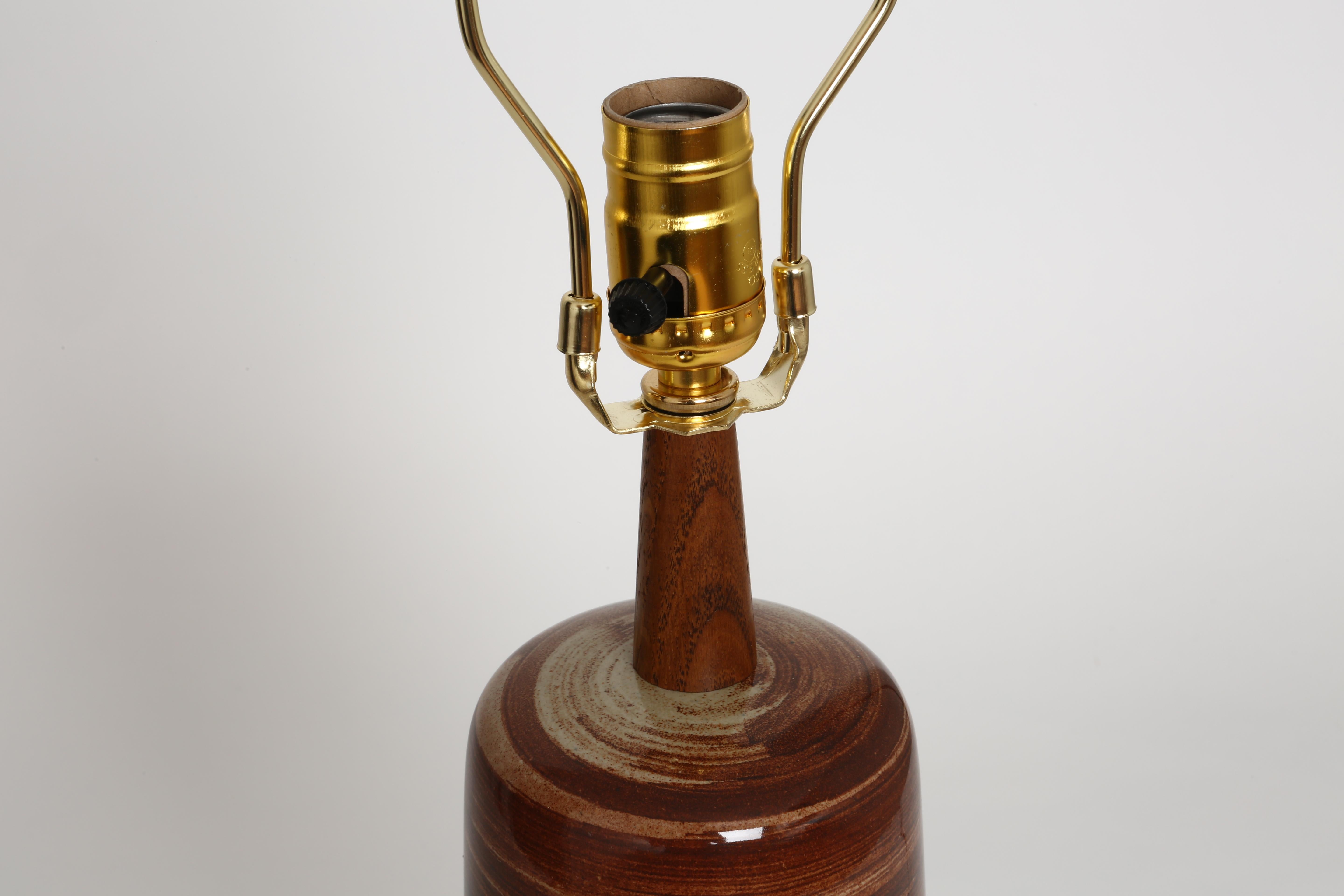 Mid-Century Modern Gordon Martz Ceramic Table Lamp for Marshall Studios For Sale