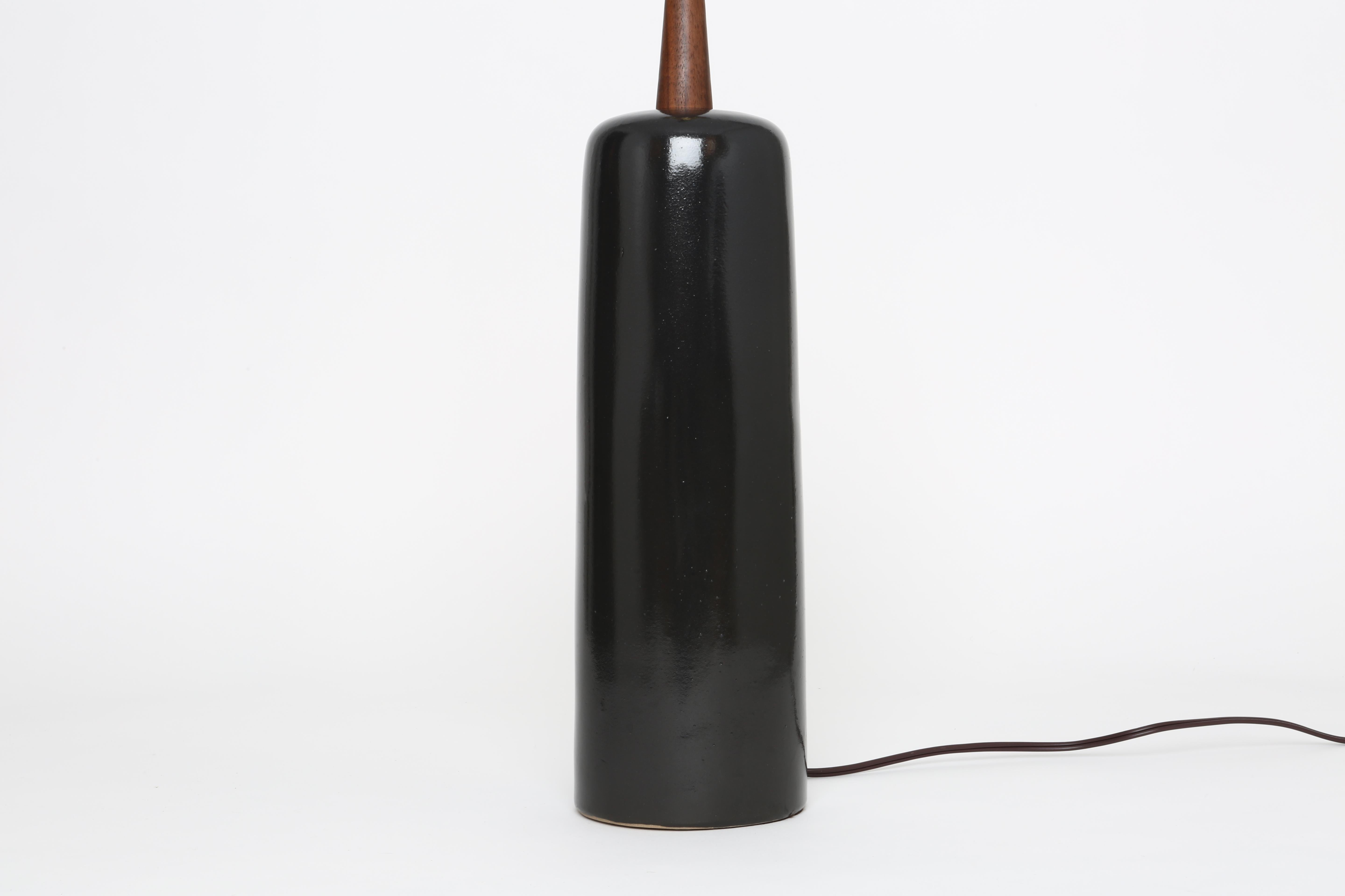 Gordon Martz Ceramic Table Lamp for Marshall Studios In Excellent Condition For Sale In Brooklyn, NY