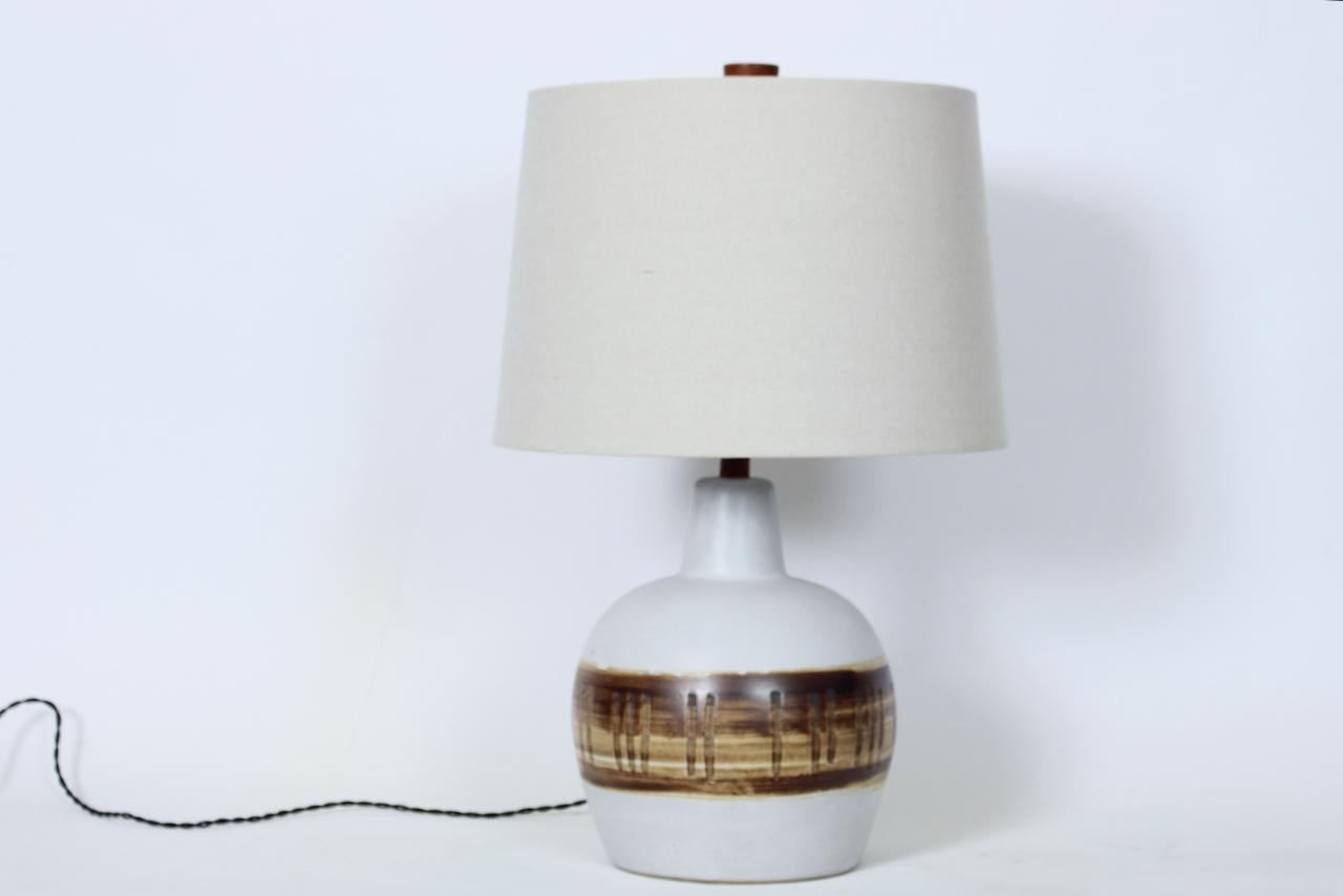 Gordon Martz for Marshall Studios Brown Drip Banded White Stoneware Table Lamp For Sale 9