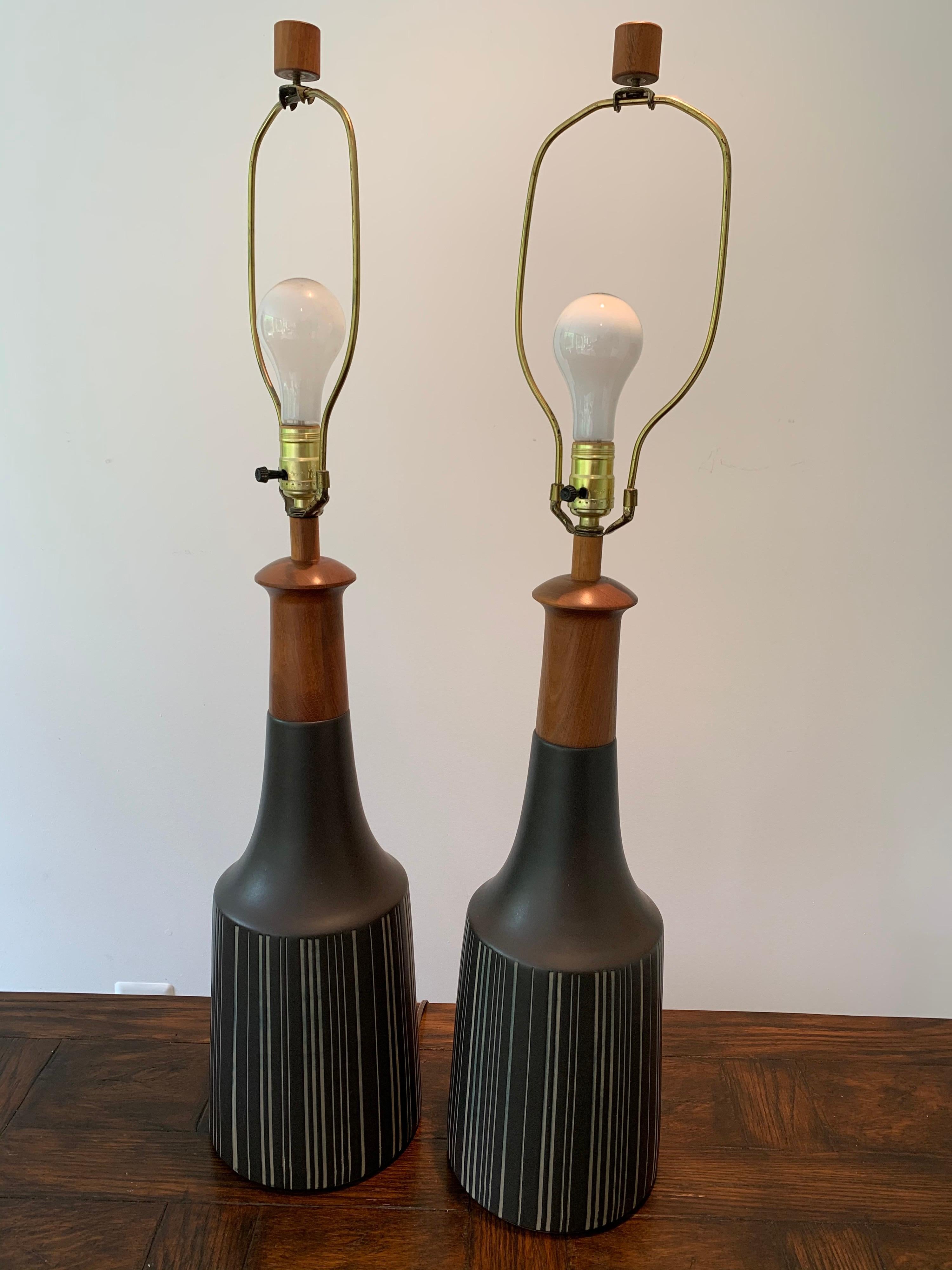 Mid-Century Modern Gordon Martz & Jane Marshall Martz Ceramic Table Lamps For Sale