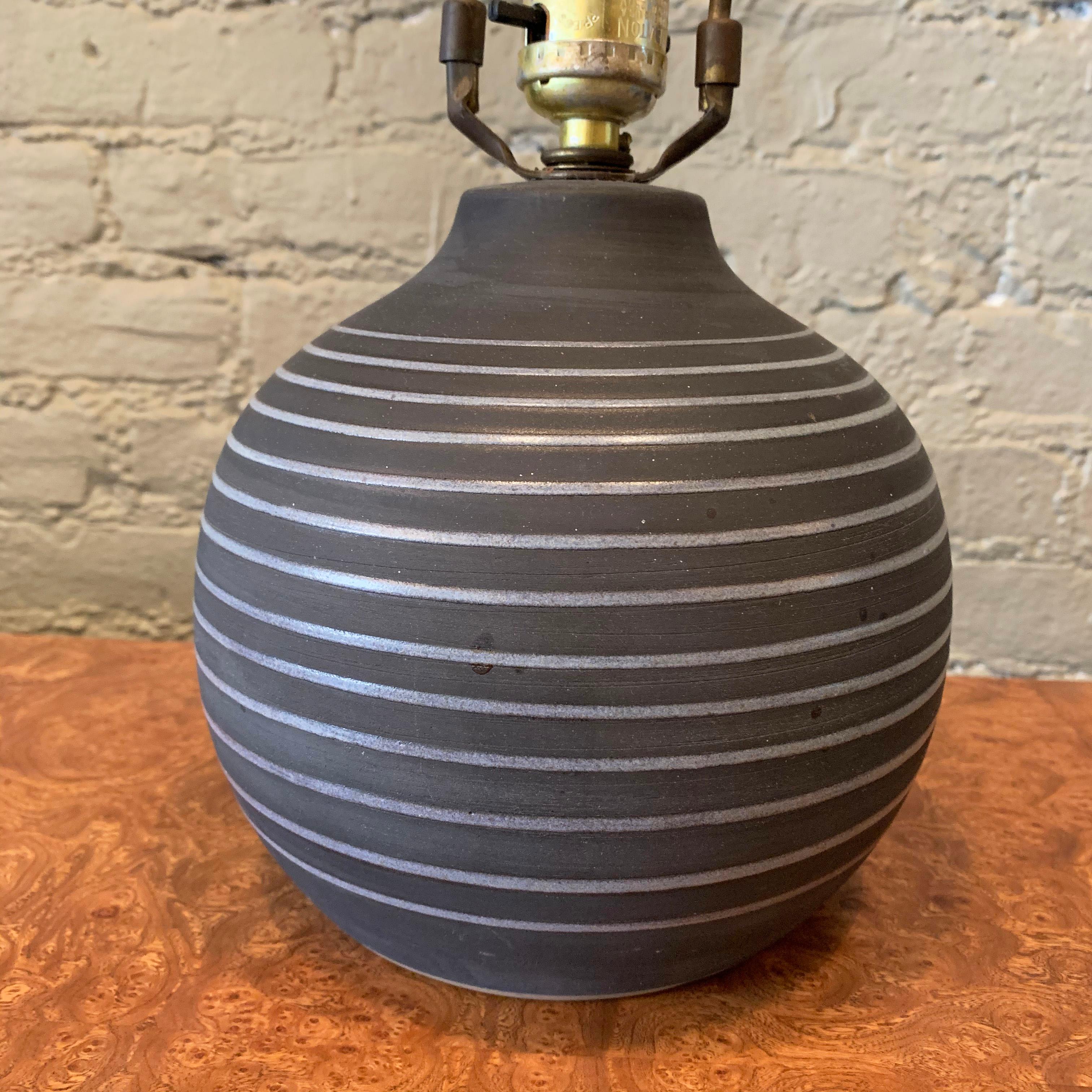 Mid-Century Modern Gordon Martz Marshall Studios Art Pottery Gourd Shape Table Lamp
