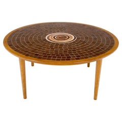 Table basse ronde Gordon Martz en mosaïque de carreaux sur pieds en forme de chevalet effilés MINT !