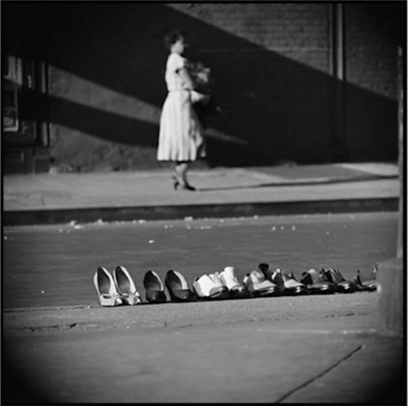 Gordon Parks Black and White Photograph - Untitled, Harlem, New York, 1952