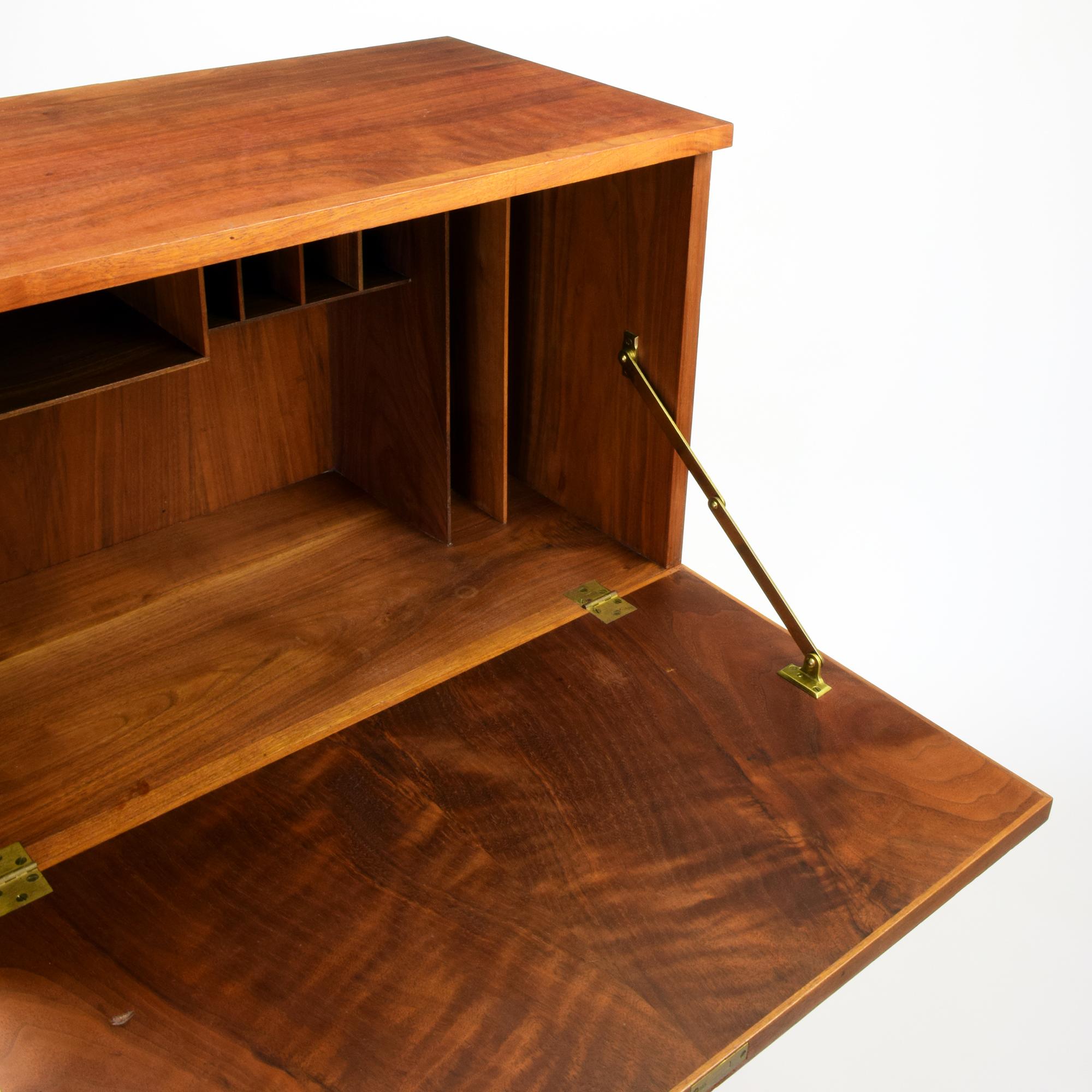 Gordon Russell Bureau Desk, 1938, Stunning Original and Unique Piece For Sale 5