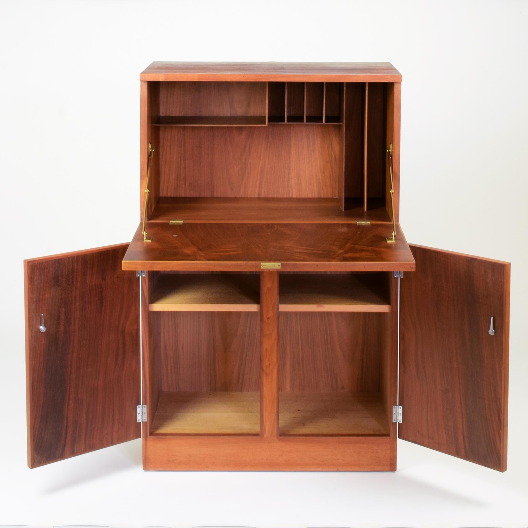 Gordon Russell Bureau Desk, 1938, Stunning Original and Unique Piece In Good Condition For Sale In London, GB