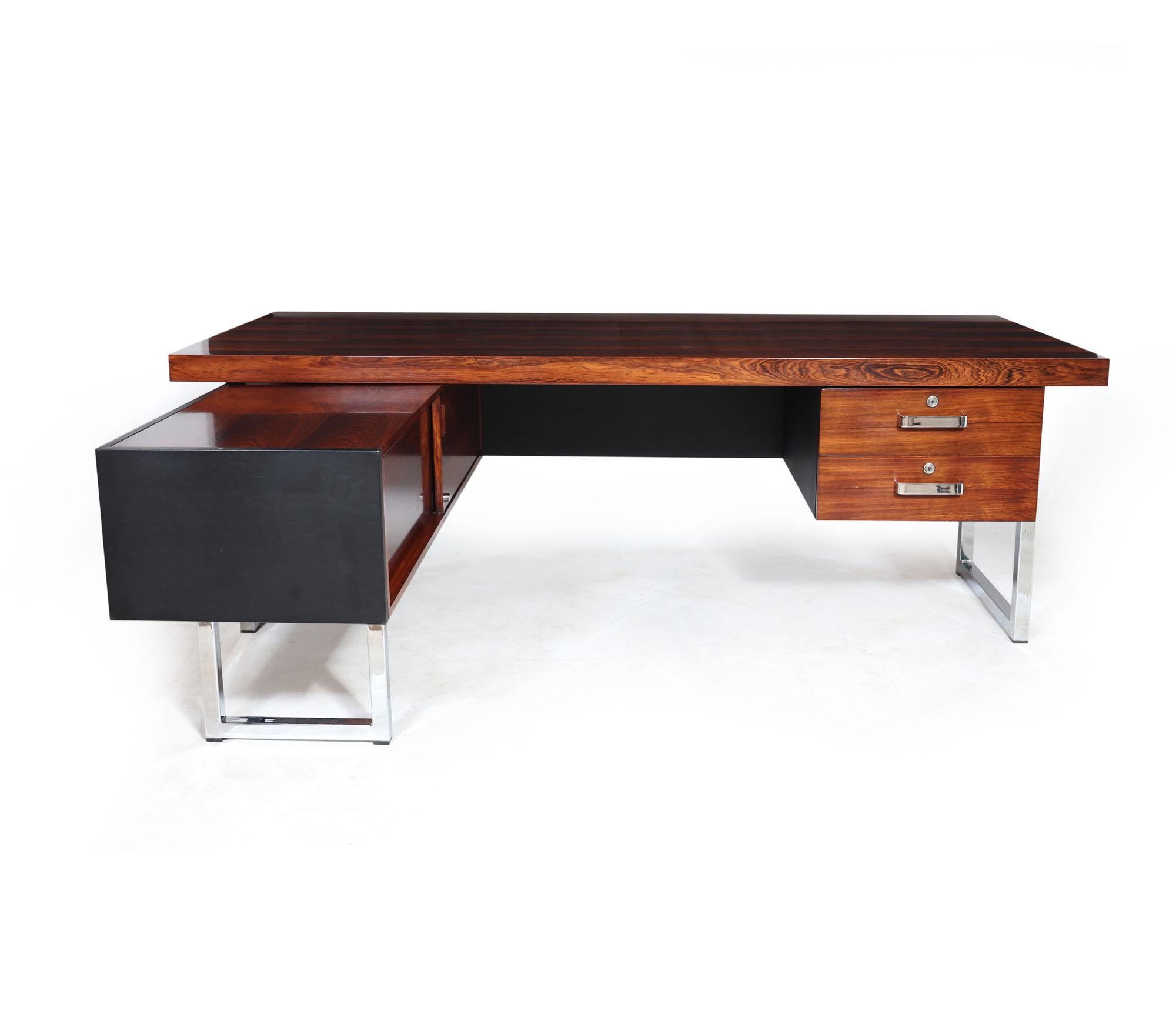 Gordon Russell Gr Series 1 Desk C1970 In Good Condition In Paddock Wood Tonbridge, GB
