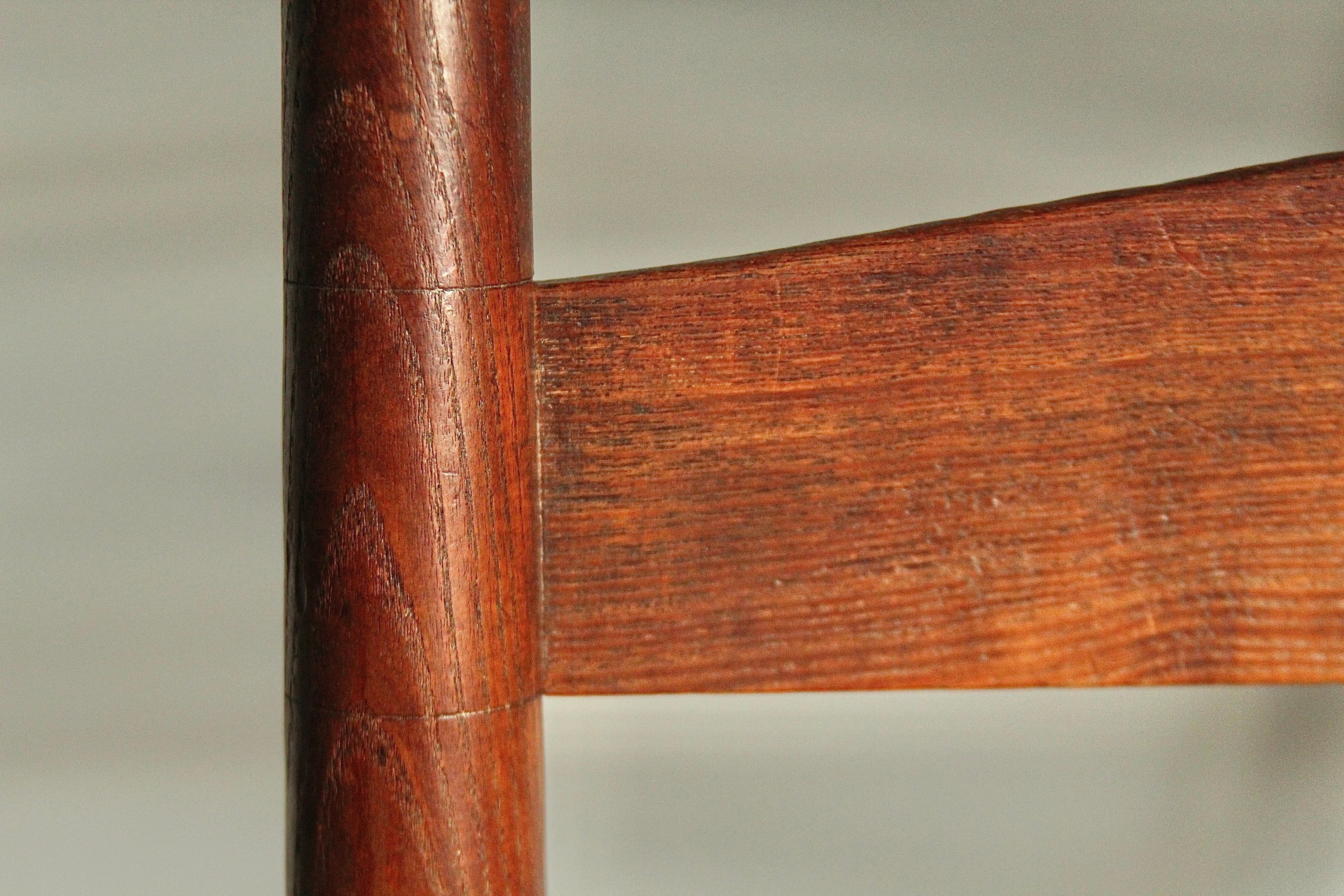 Chaises longues en chêne et cuir tressé à dossier en échelle, fabriquées à la main par Gordon Russell, 1904 en vente 5