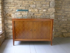 Gordon Russell Ltd. am Broadway, Sideboard „Double Helix“, entworfen 1951