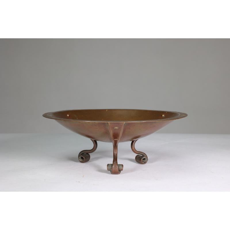 Arts and Crafts Gordon Russell Lygon Works An Arts & Crafts Cotswold School patinated brass bowl For Sale