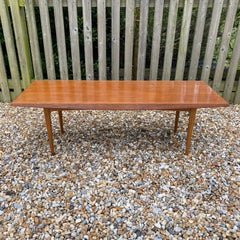 Mesa baja de teca Gordon Russell Mid Century