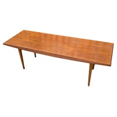 Table basse en teck du milieu du siècle de Gordon Russell