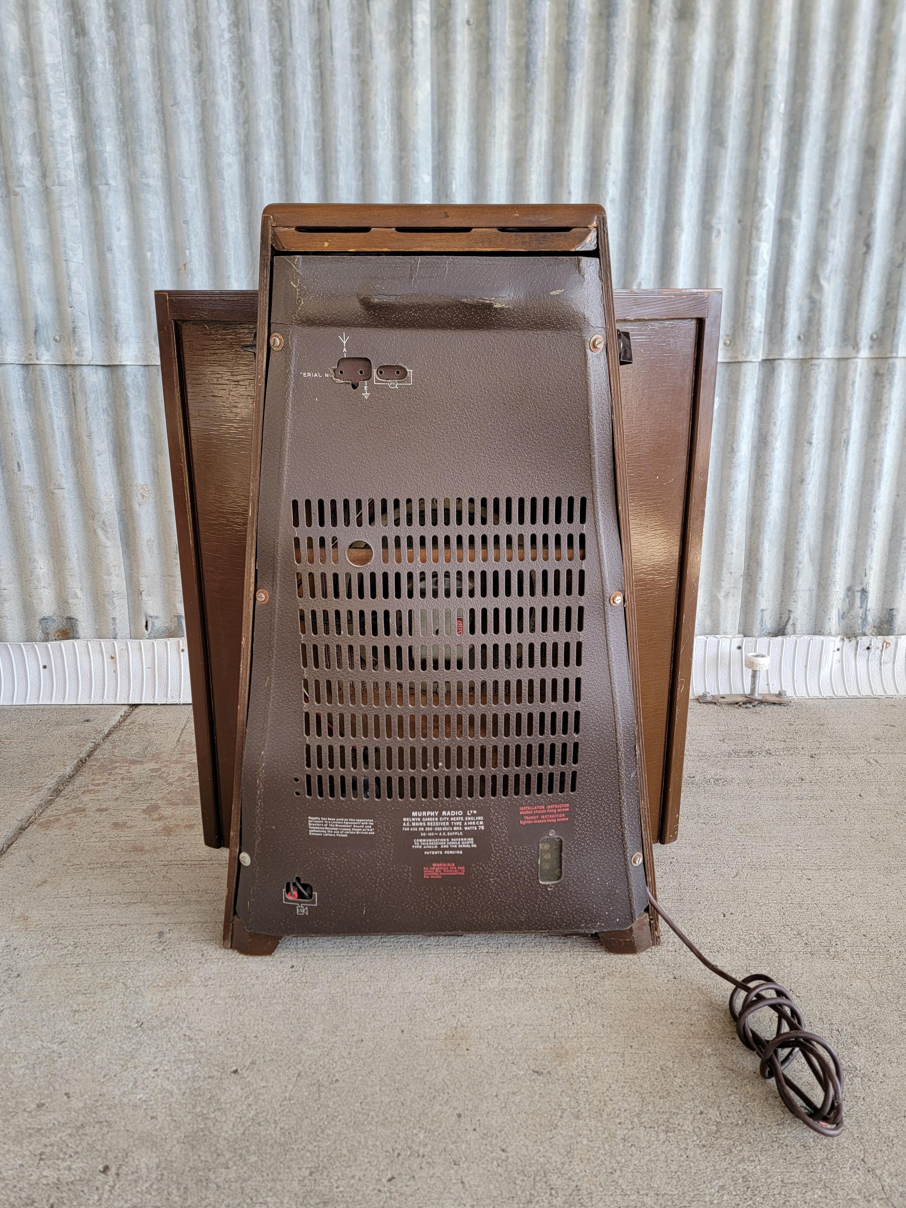 Gordon Russell Murphy 146 Standing Radio Circa. 1930's In Good Condition In Fulton, CA