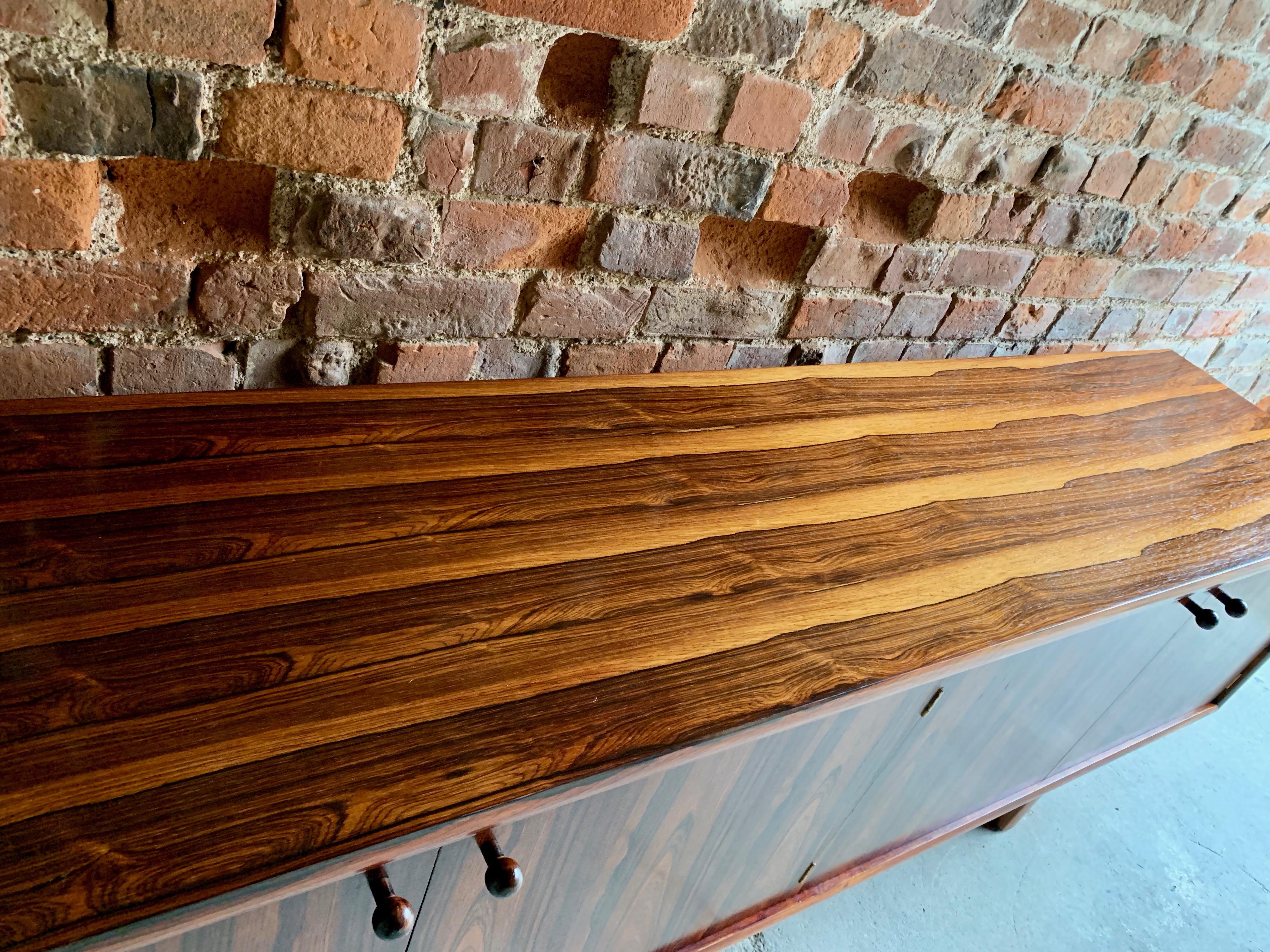 Late 20th Century Gordon Russell Rosewood Sideboard Credenza Buffet Martin Hall Marlow Range, 1970