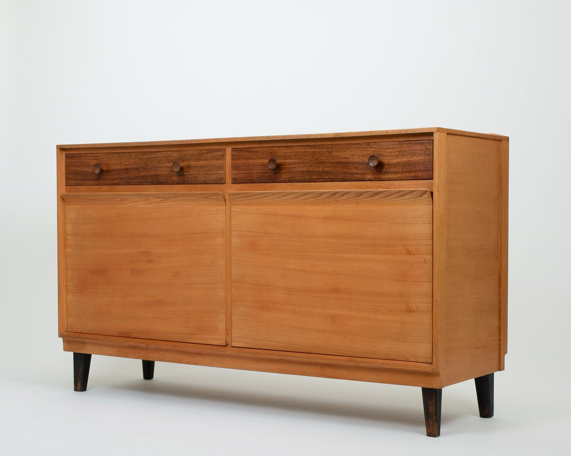 Gordon Russell Sideboard, 1958, Super Functional Mid-Century Elm and Rosewood 1