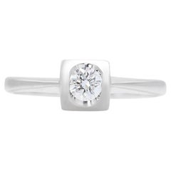 Gorgeous 0.16ct Solitaire Diamond Ring set in 18K White Gold