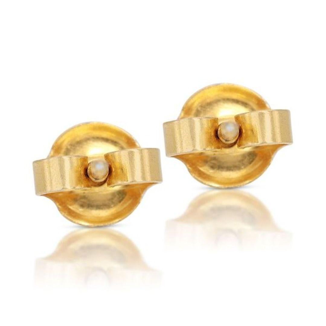 Gorgeous 0.20ct Ruby Stud Earrings in 22K Yellow Gold For Sale 1