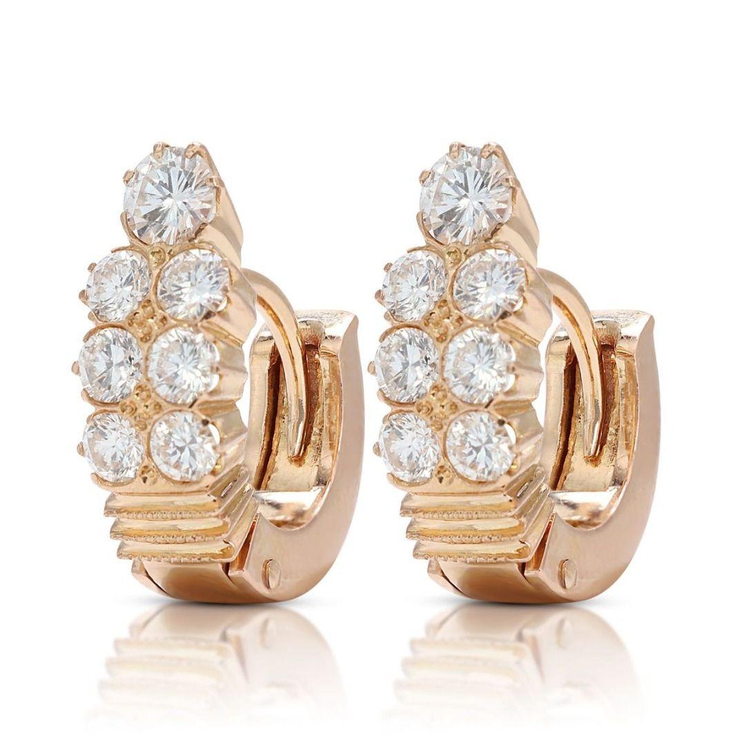 Gorgeous 0.94ct Diamond Earrings in 18K Yellow Gold In New Condition For Sale In רמת גן, IL